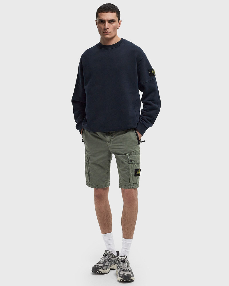 Stone Island cargo BERMUDA Shorts (SLIM) outlook