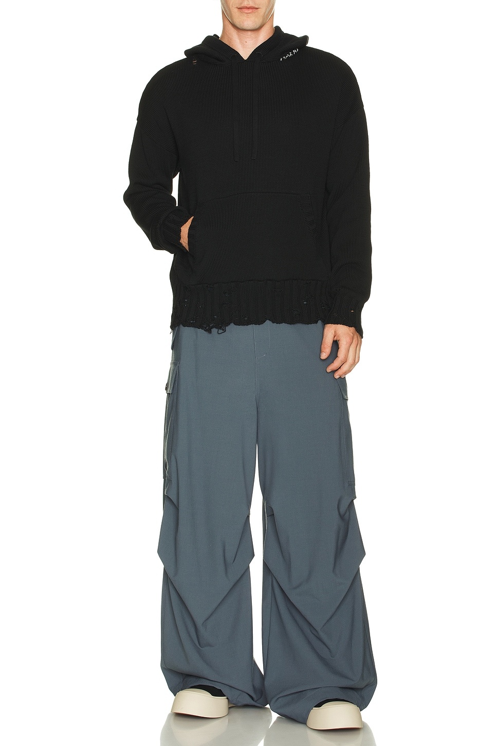 Roundneck Sweater - 5