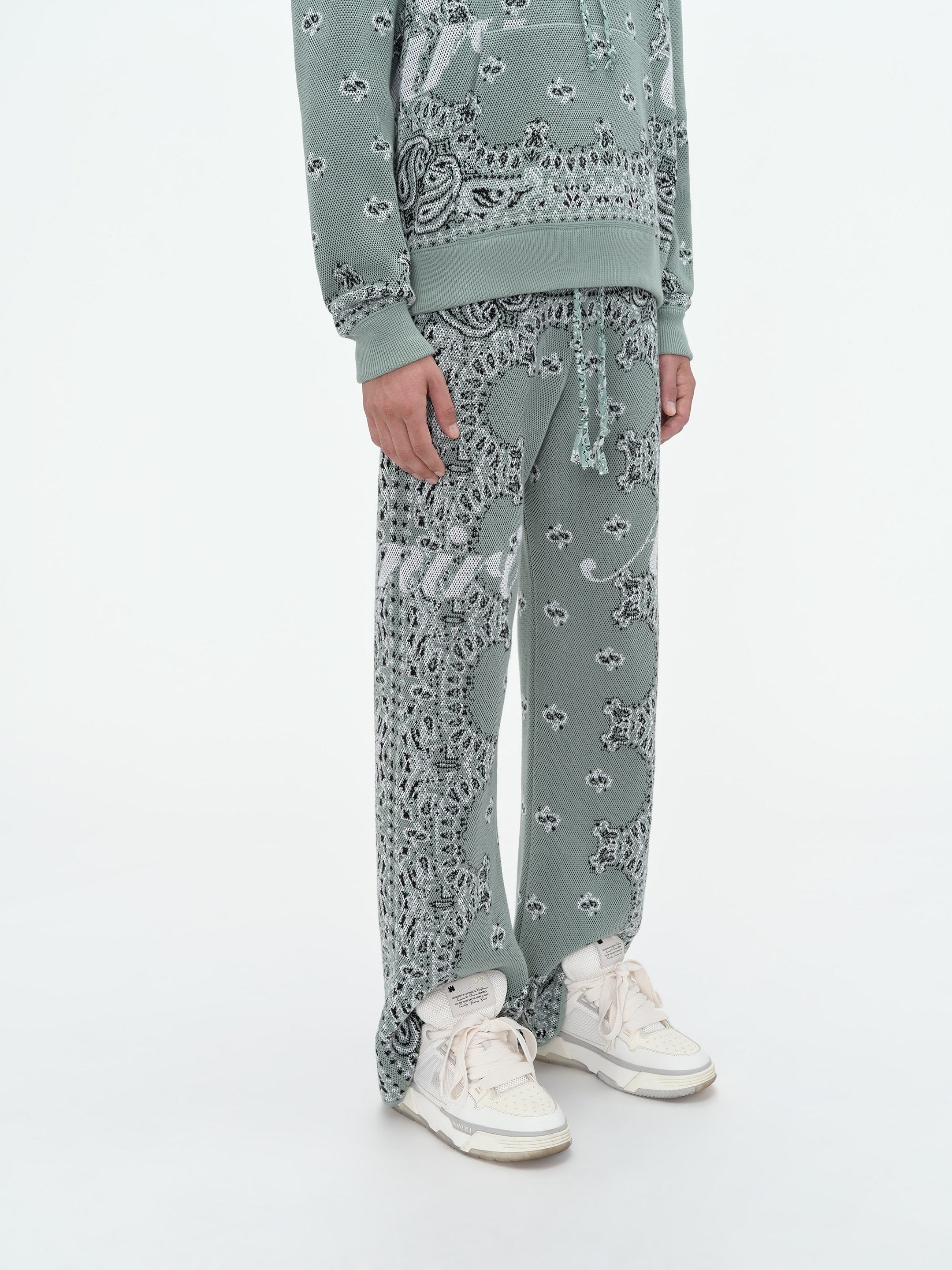 BANDANA KNIT KICK FLARE PANT - 4