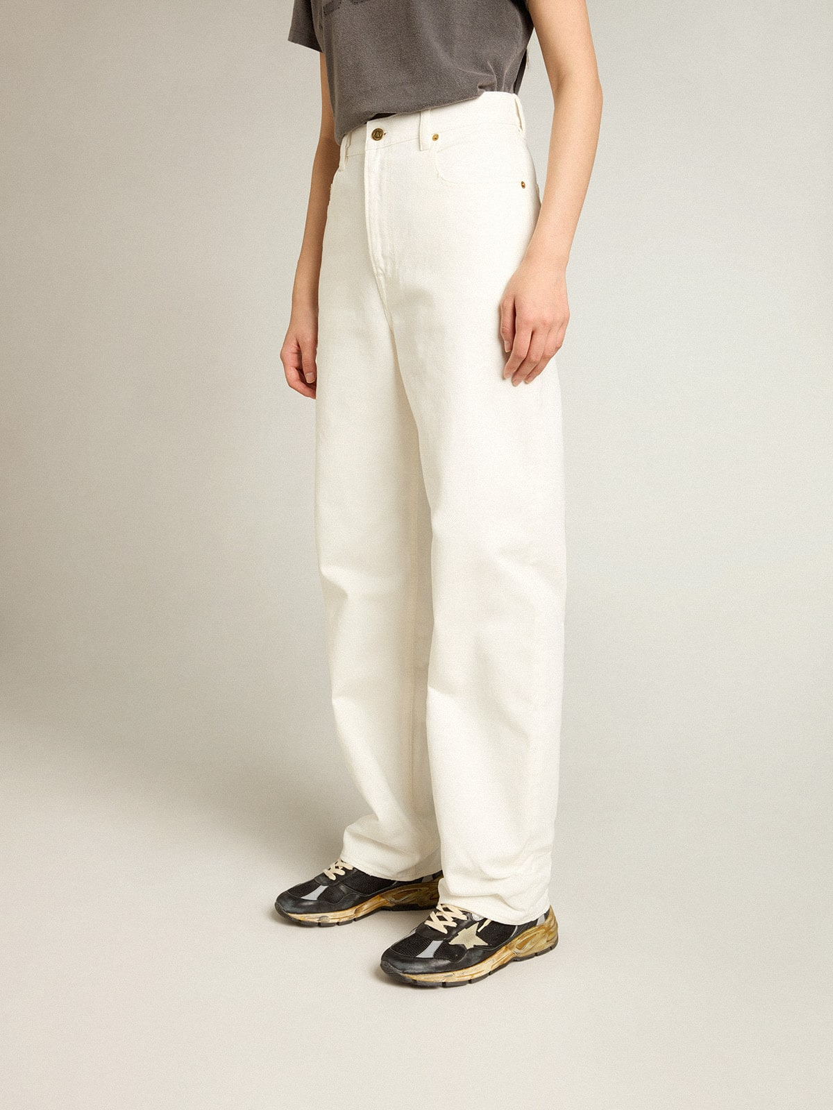 Women's optical white-colored cotton denim pants - 2