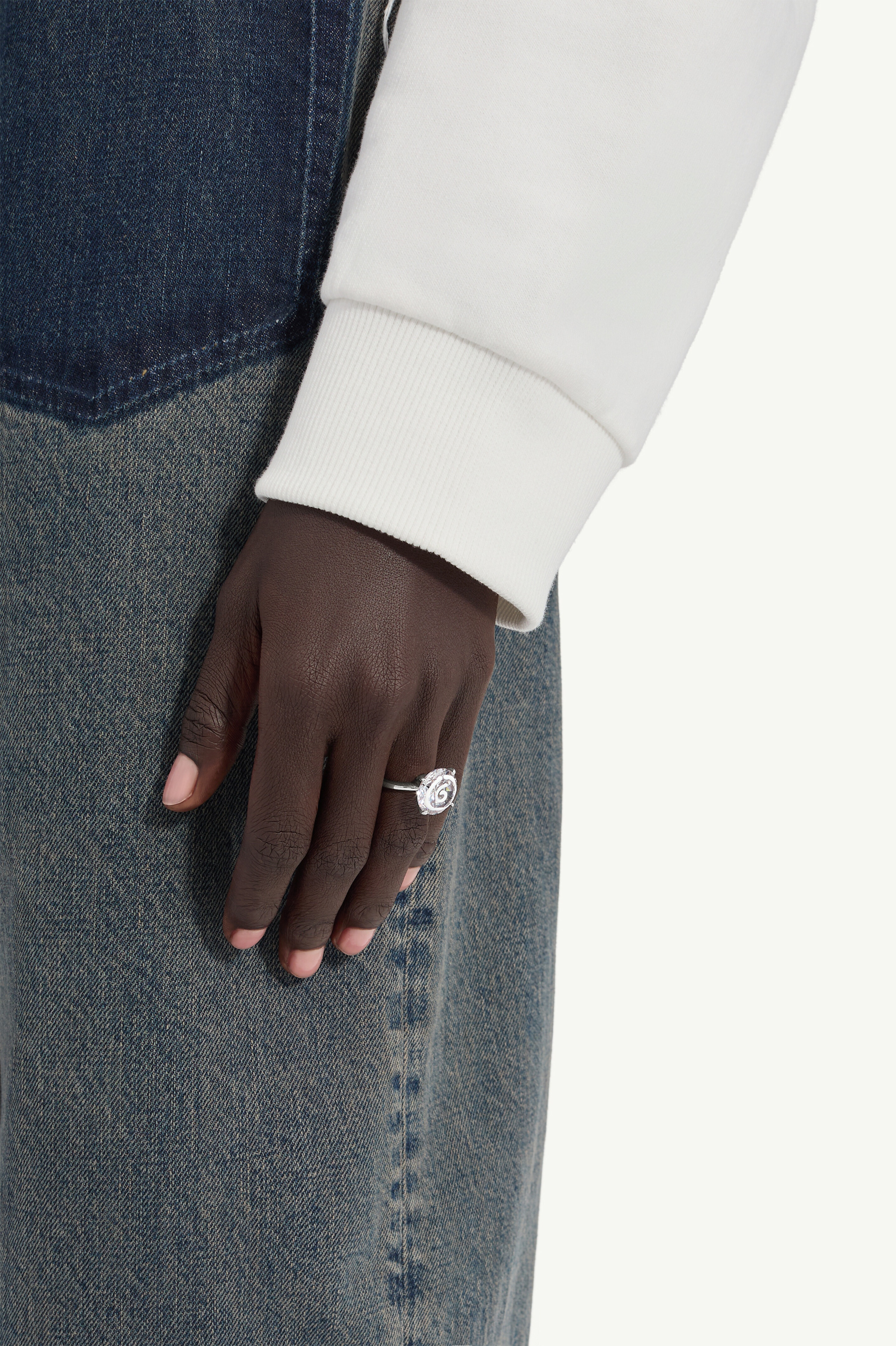 White paint ring - 4