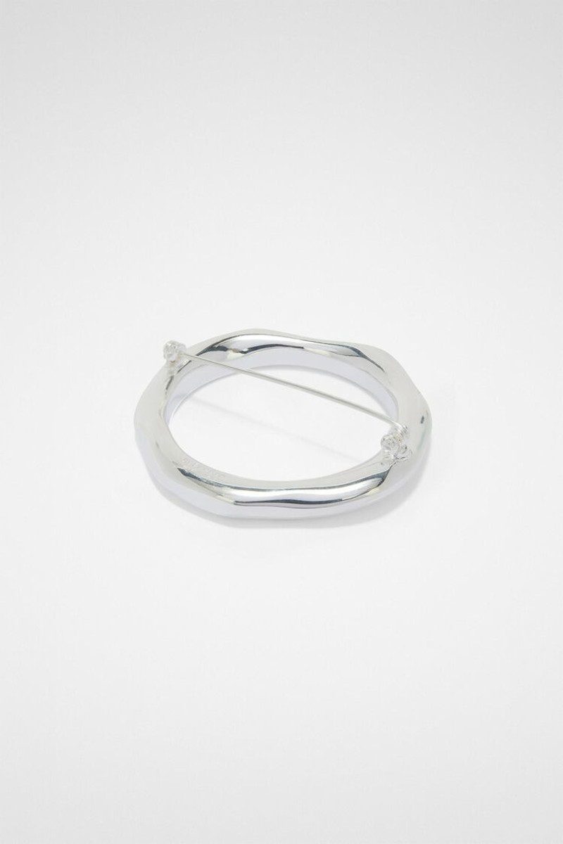 Jil Sander Pin outlook