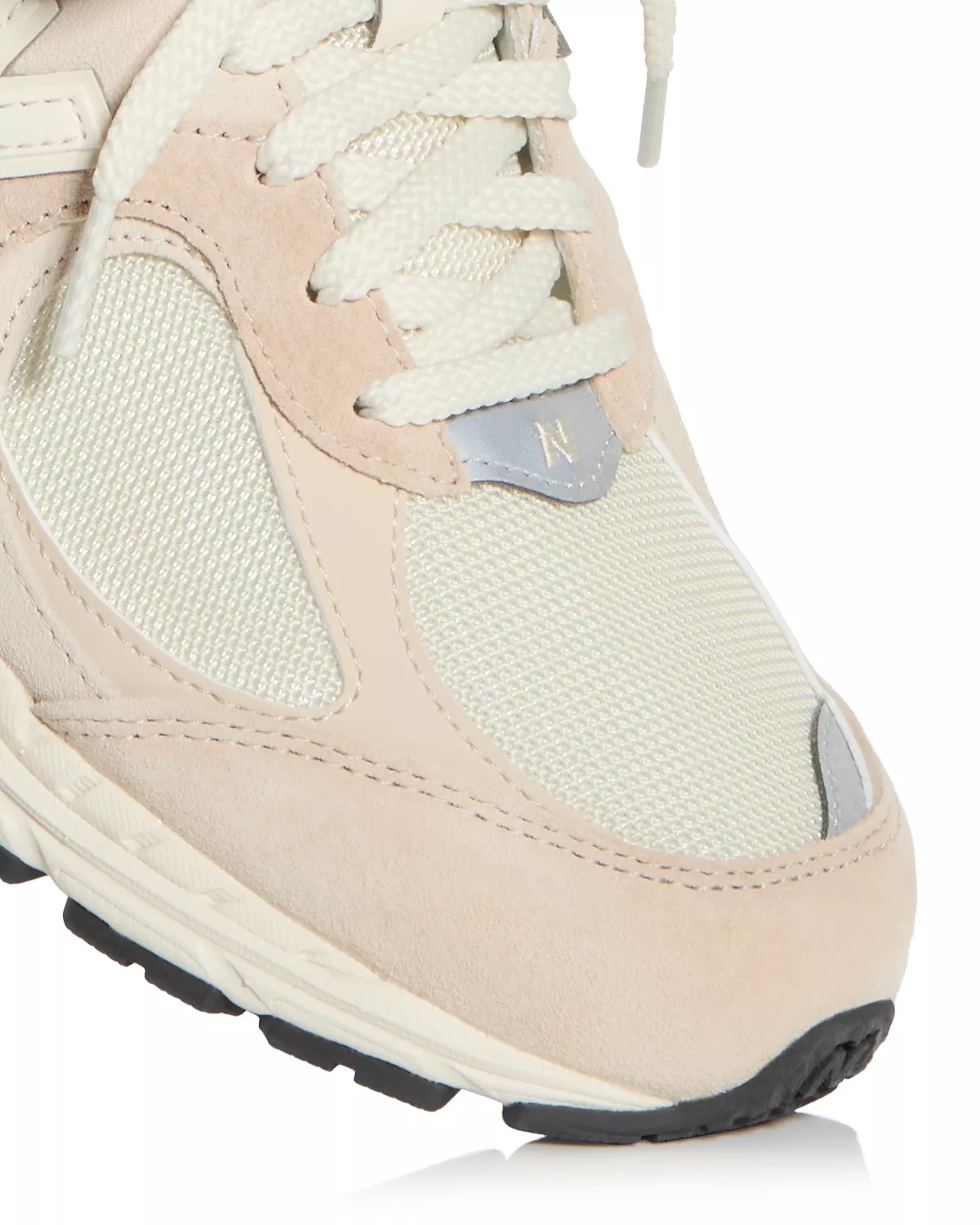 Women's 2000R Low Top Sneakers - 5