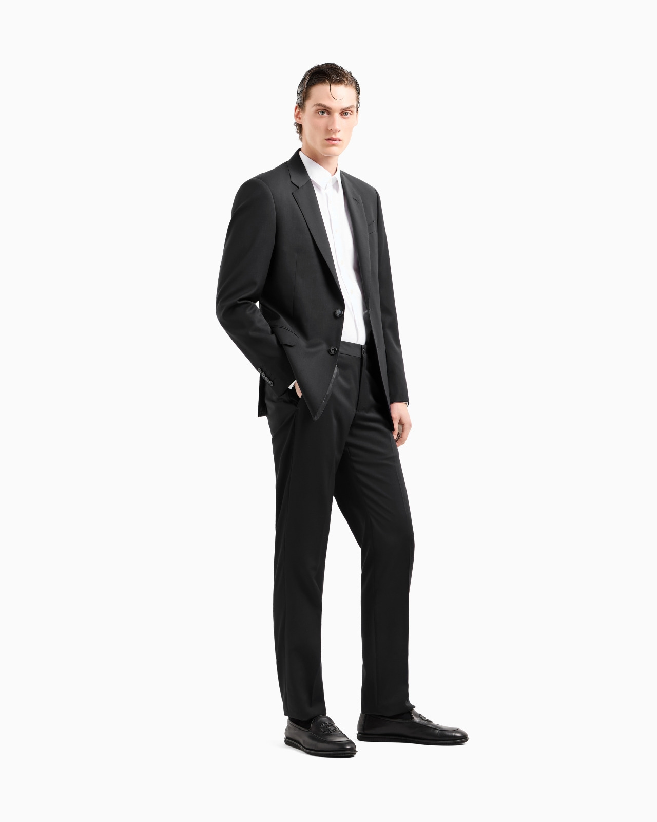 Single-breasted, water-repellent wool suit from the Soft line - 2