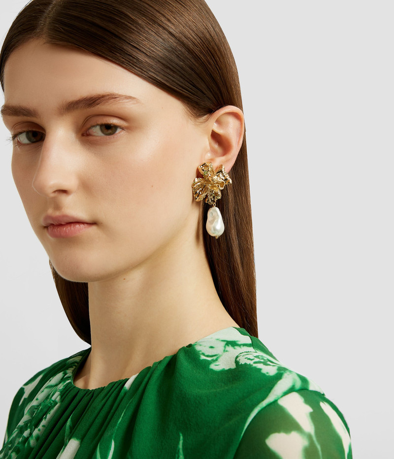 Erdem SMALL CARNATION WITH PEARL outlook