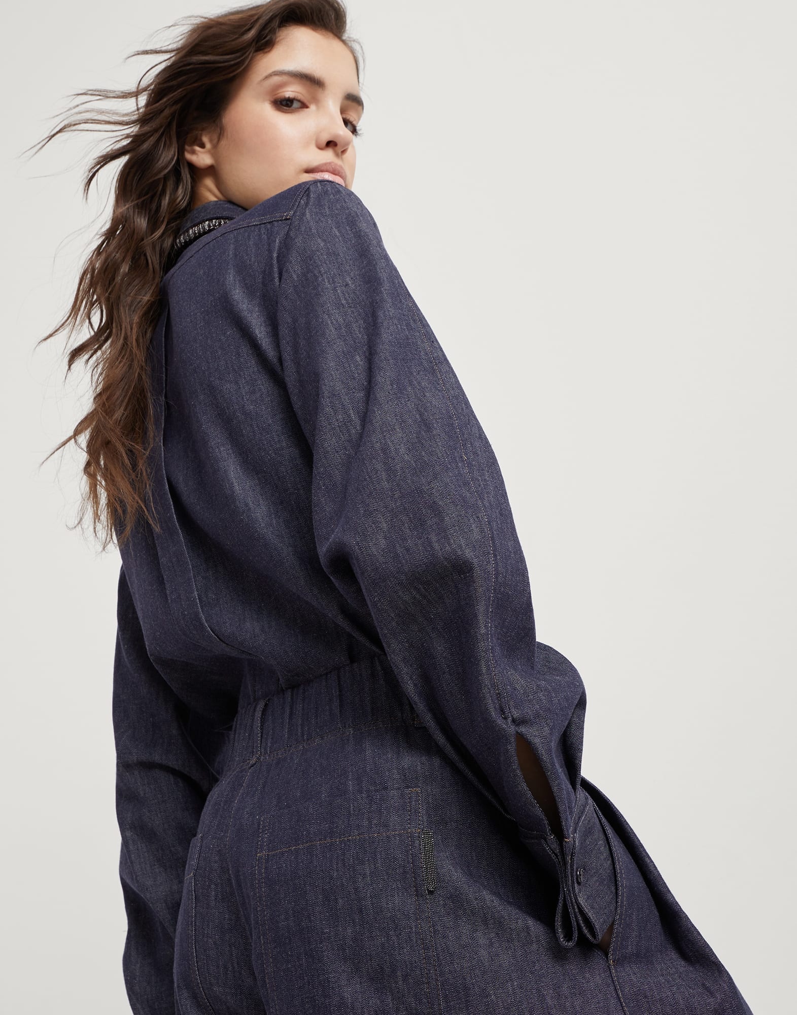 No-fade denim wide pleated trousers with shiny tab - 3