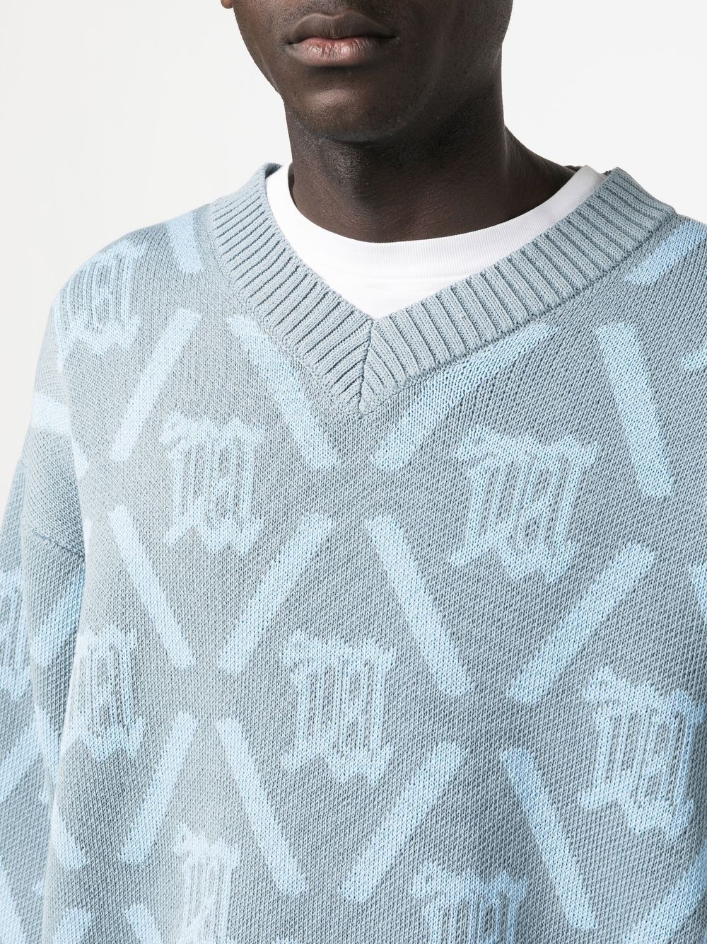 intarsia-knit V-neck jumper - 5