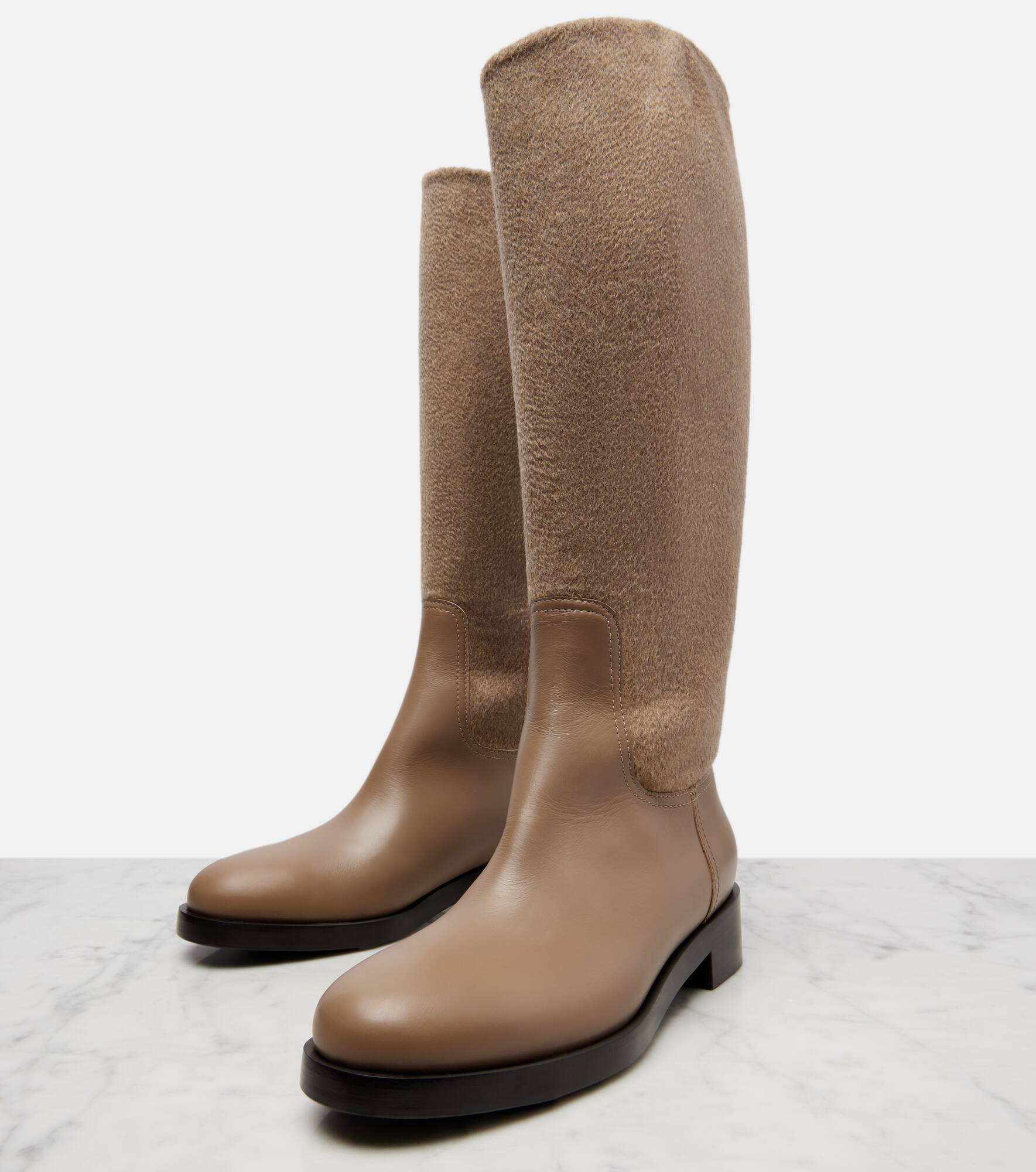 Cashmere and leather knee-high boots - 5