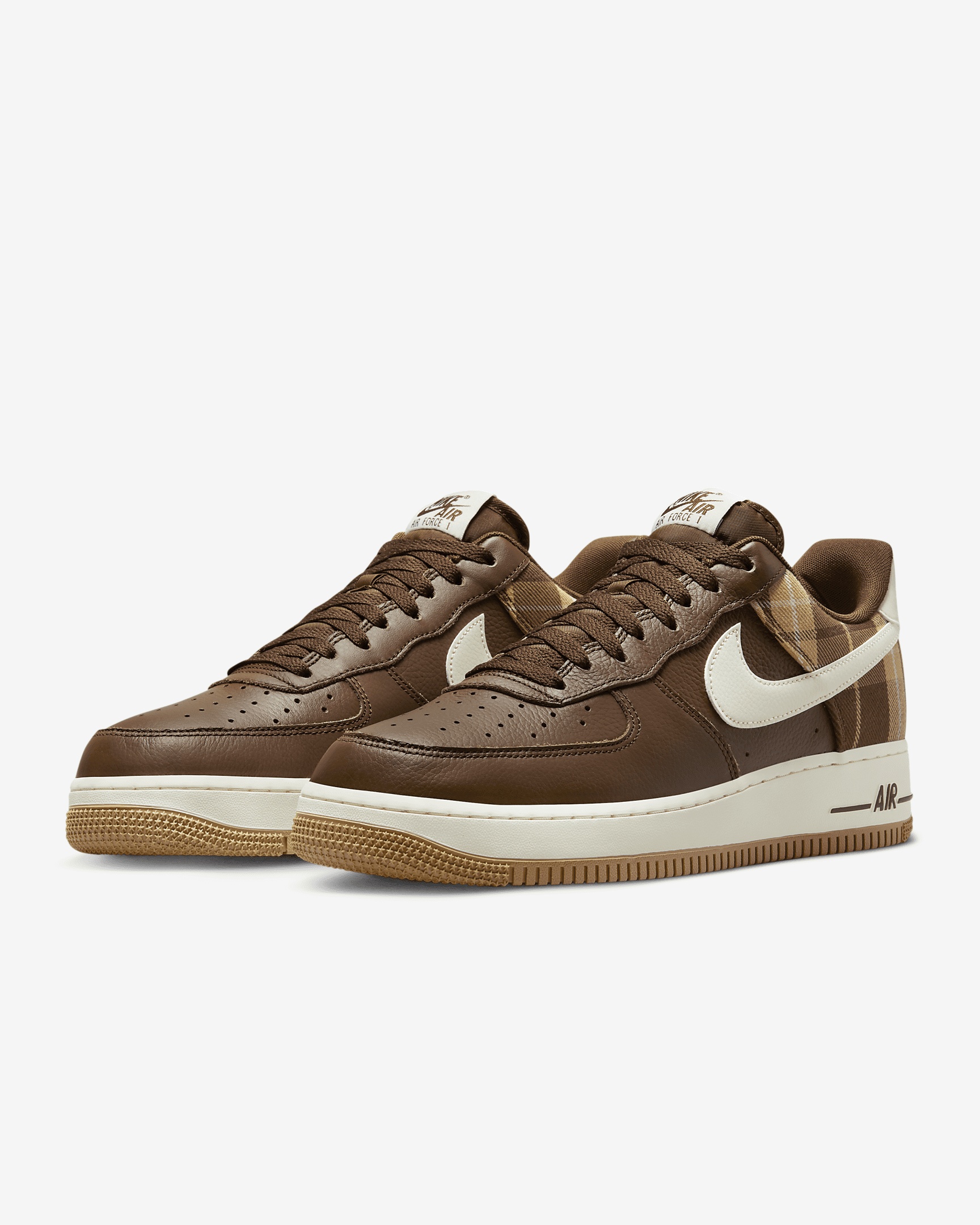 Nike Men's Air Force 1 '07 LX Shoes - 5