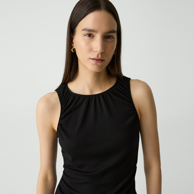 Shirred Top in Soft Rib 5