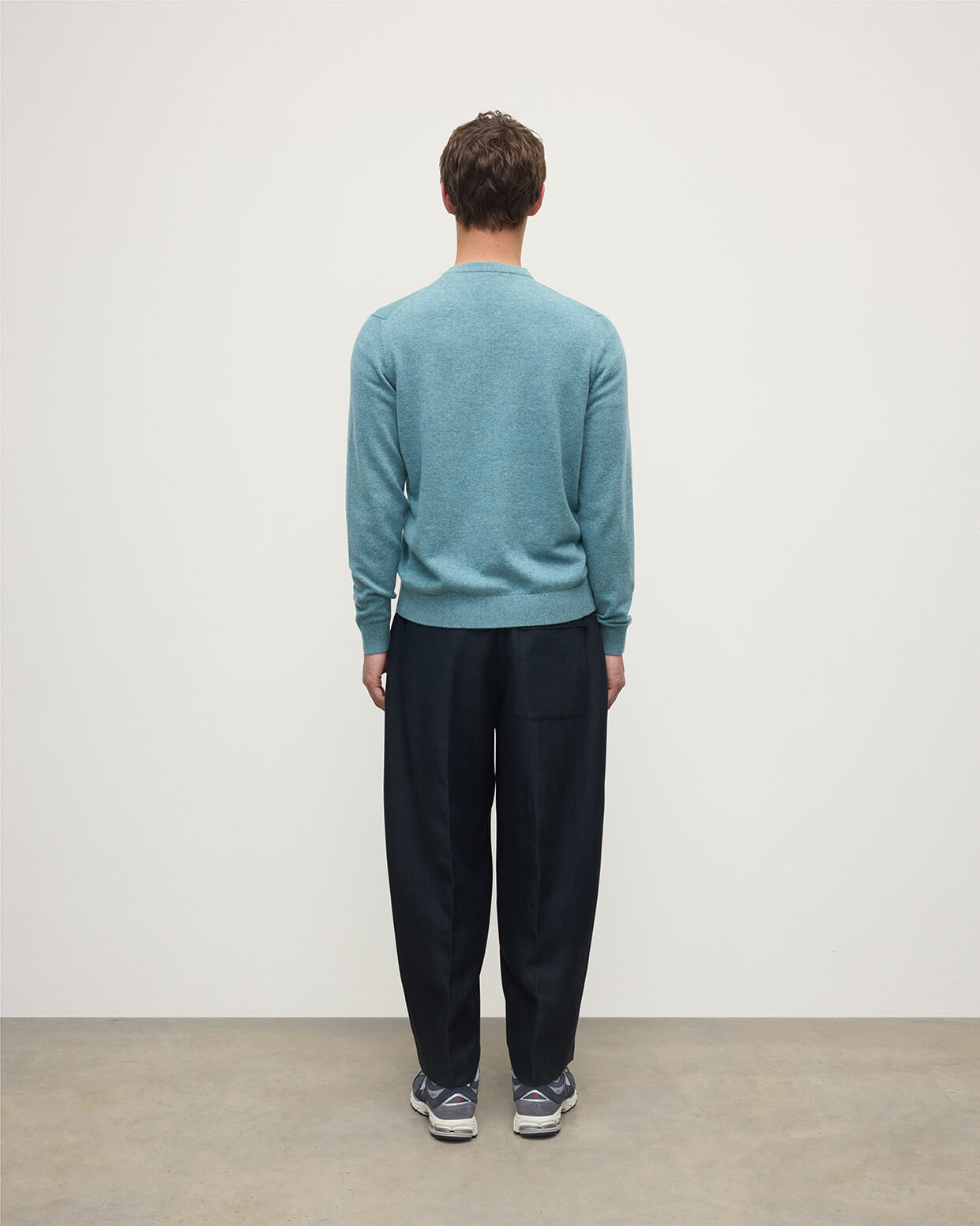 Classic Cashmere Green V Neck Jumper - 4