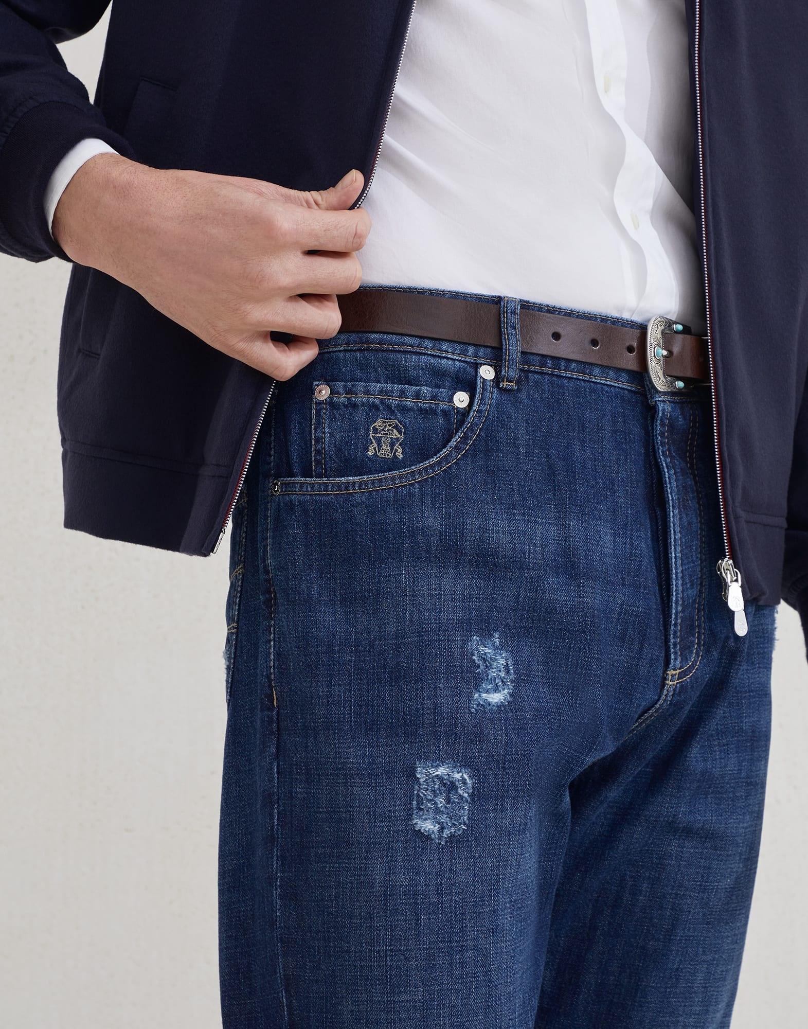 Lightweight denim leisure fit five-pocket trousers with rips - 3