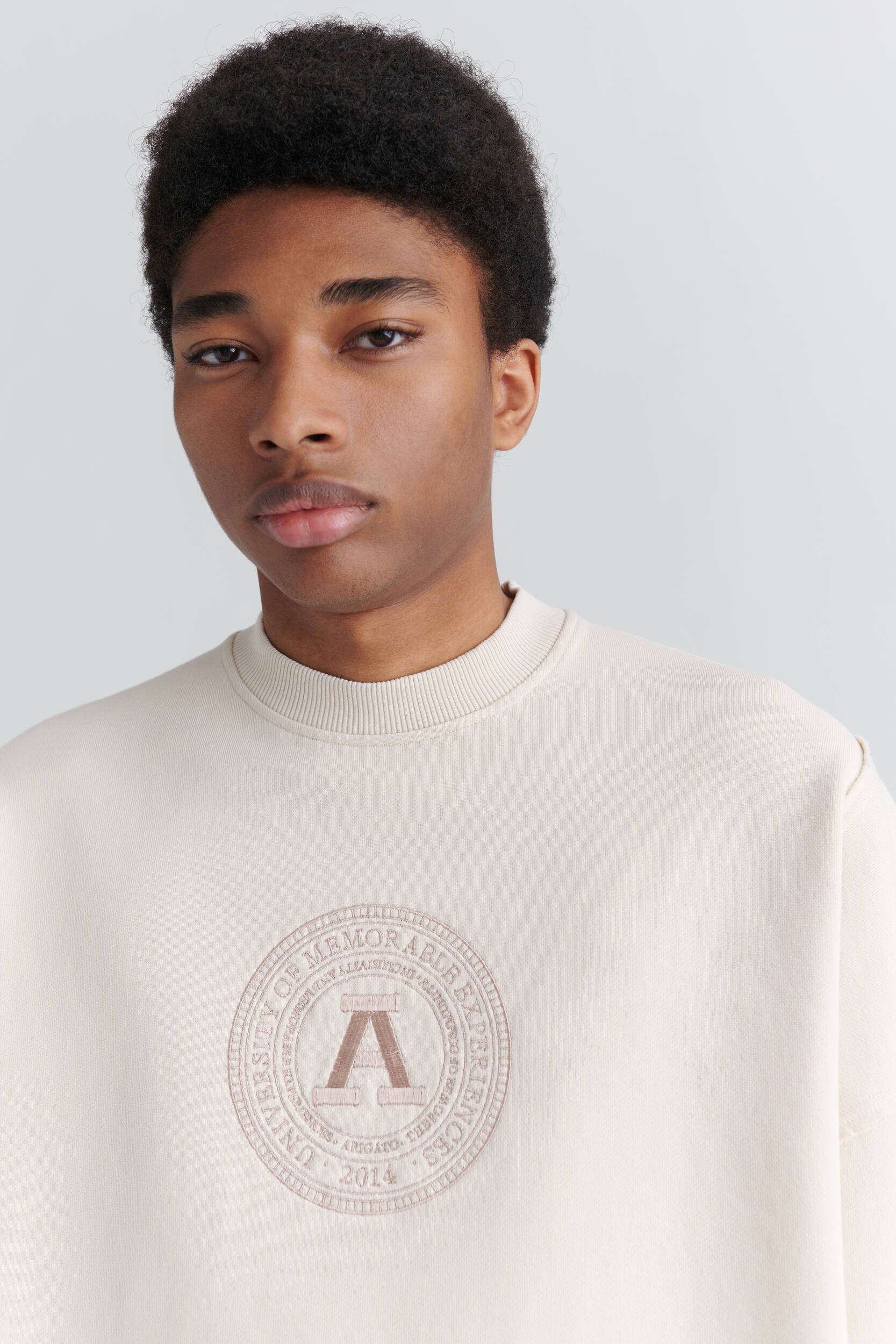 Arigato Crest Sweatshirt - 5