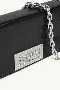 【関税＆送料込み】Mm6 Maison Margiela Numeric Logo Wallet MM6 MAISON MARGIELA | Numeric Logo Embossed Leather Trifold