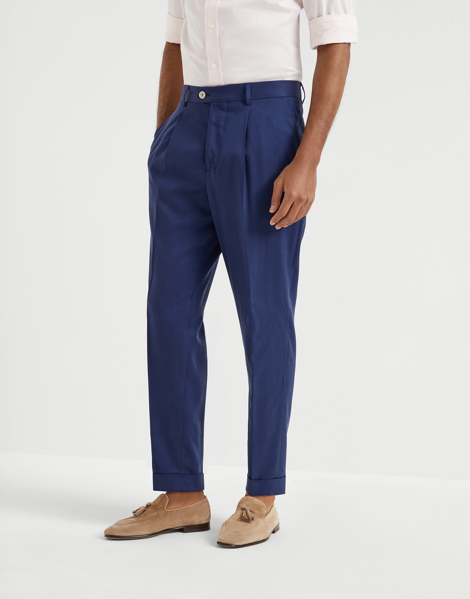 Délavé silk twill leisure fit trousers with pleat - 1