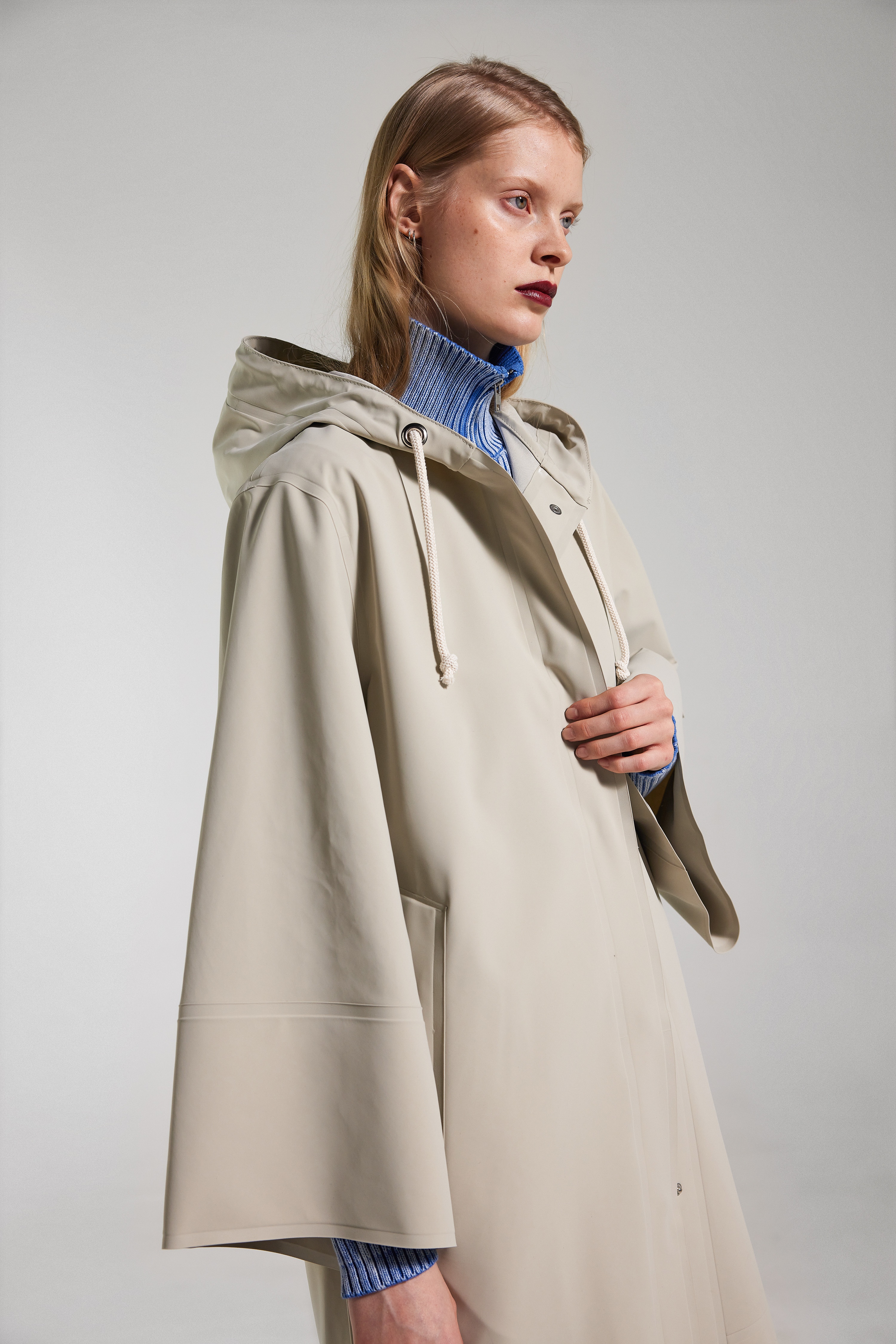 Lubban Lightweight Matte Raincoat Pelican - 1