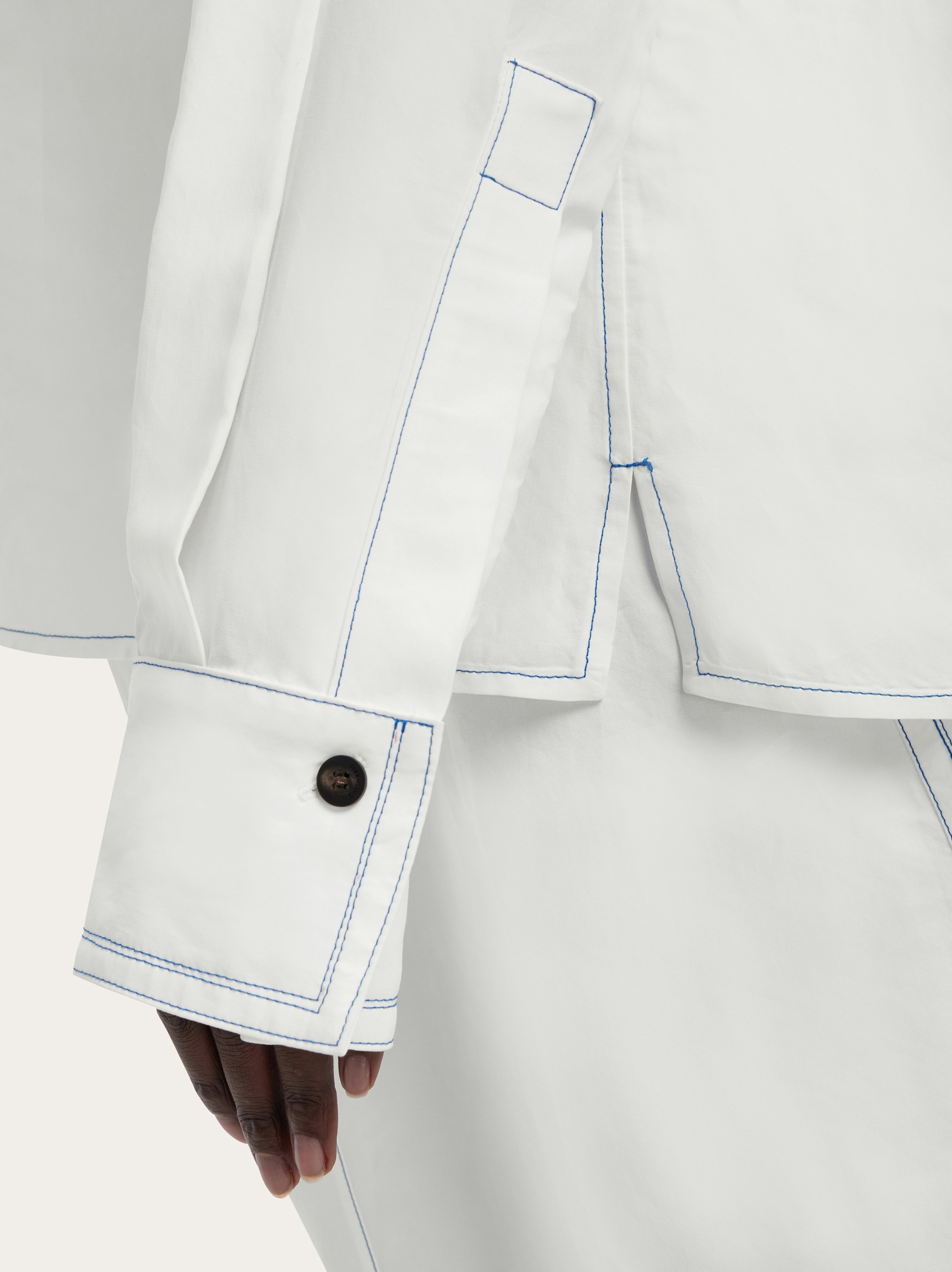 Shirt with contrasting seams - 5