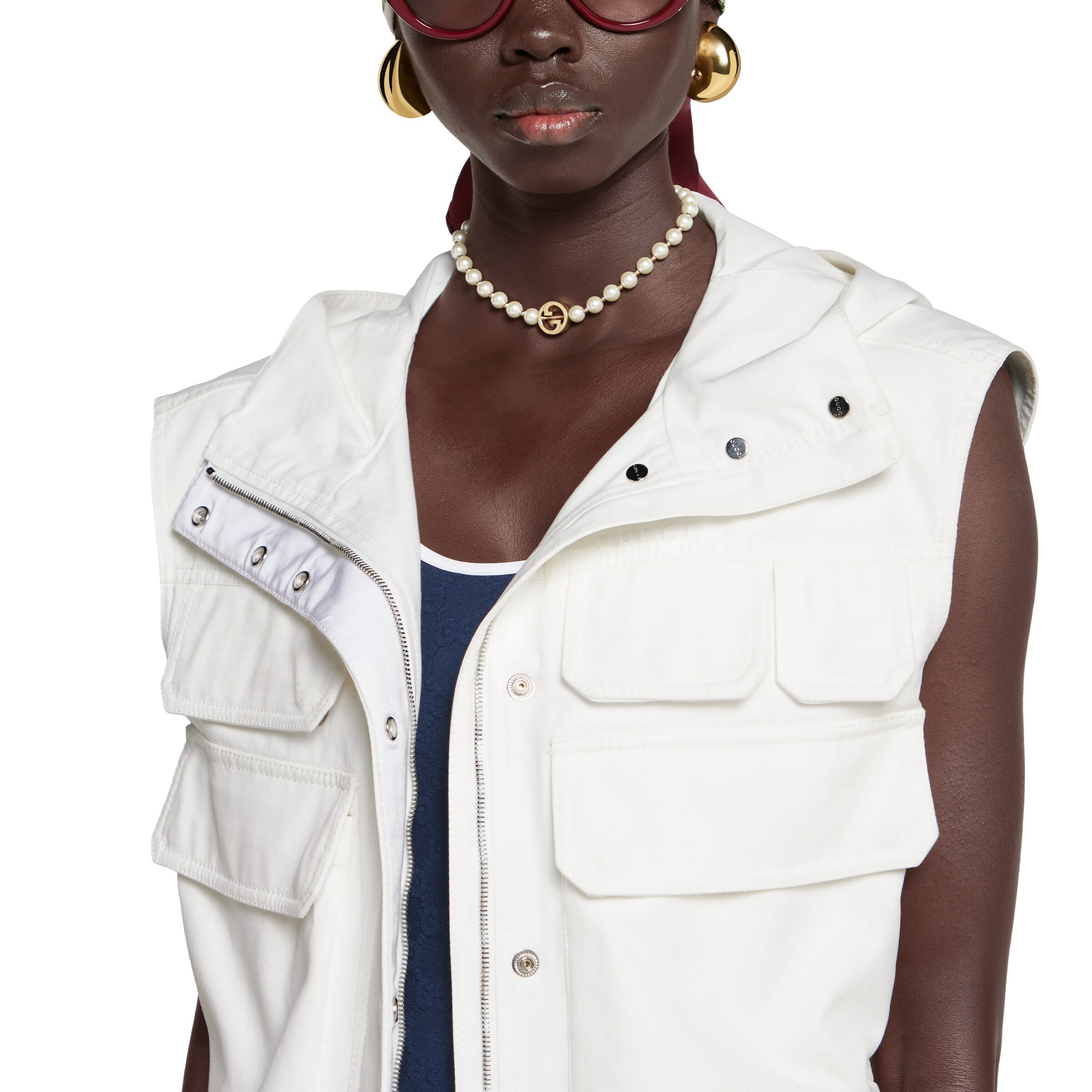 Light cotton canvas gilet with embroidery - 5
