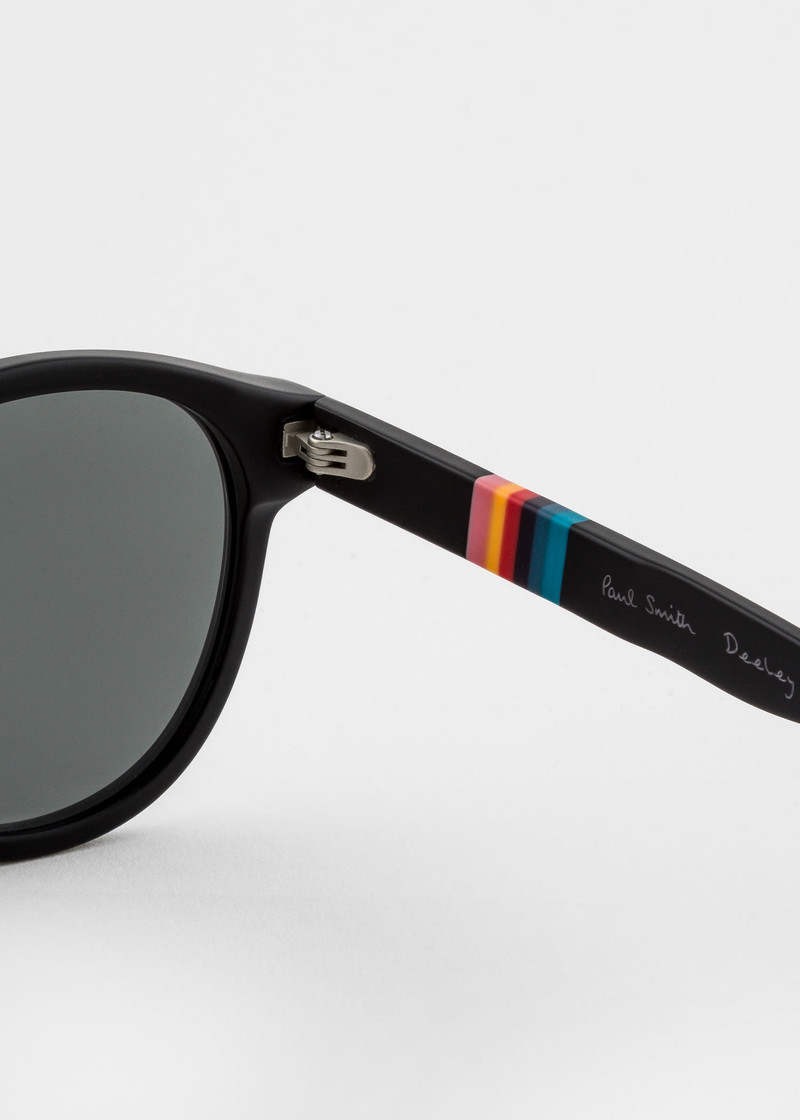 Black 'Deeley' Sunglasses 4