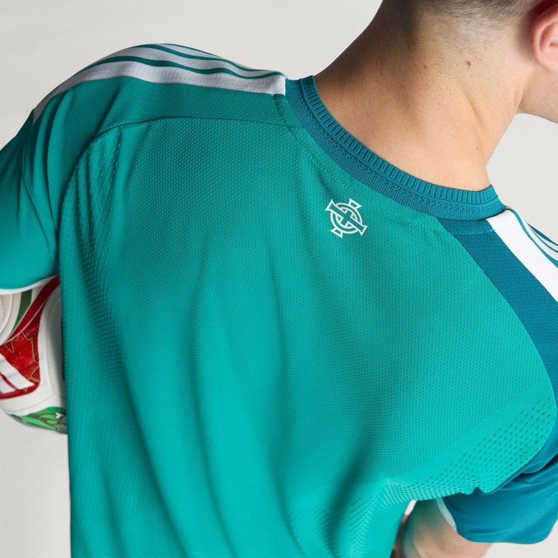 Northern Ireland 26 Home Authentic Jersey 8
