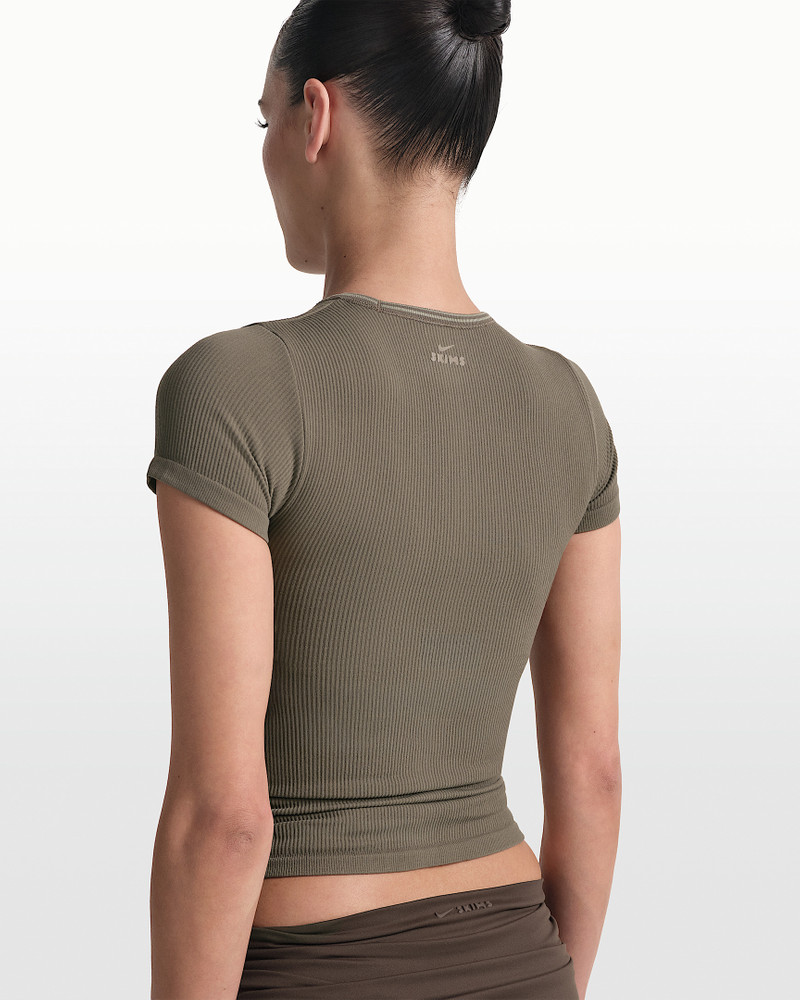 Nike NikeSKIMS Ribbed Seamless Women's Short-Sleeve Top outlook