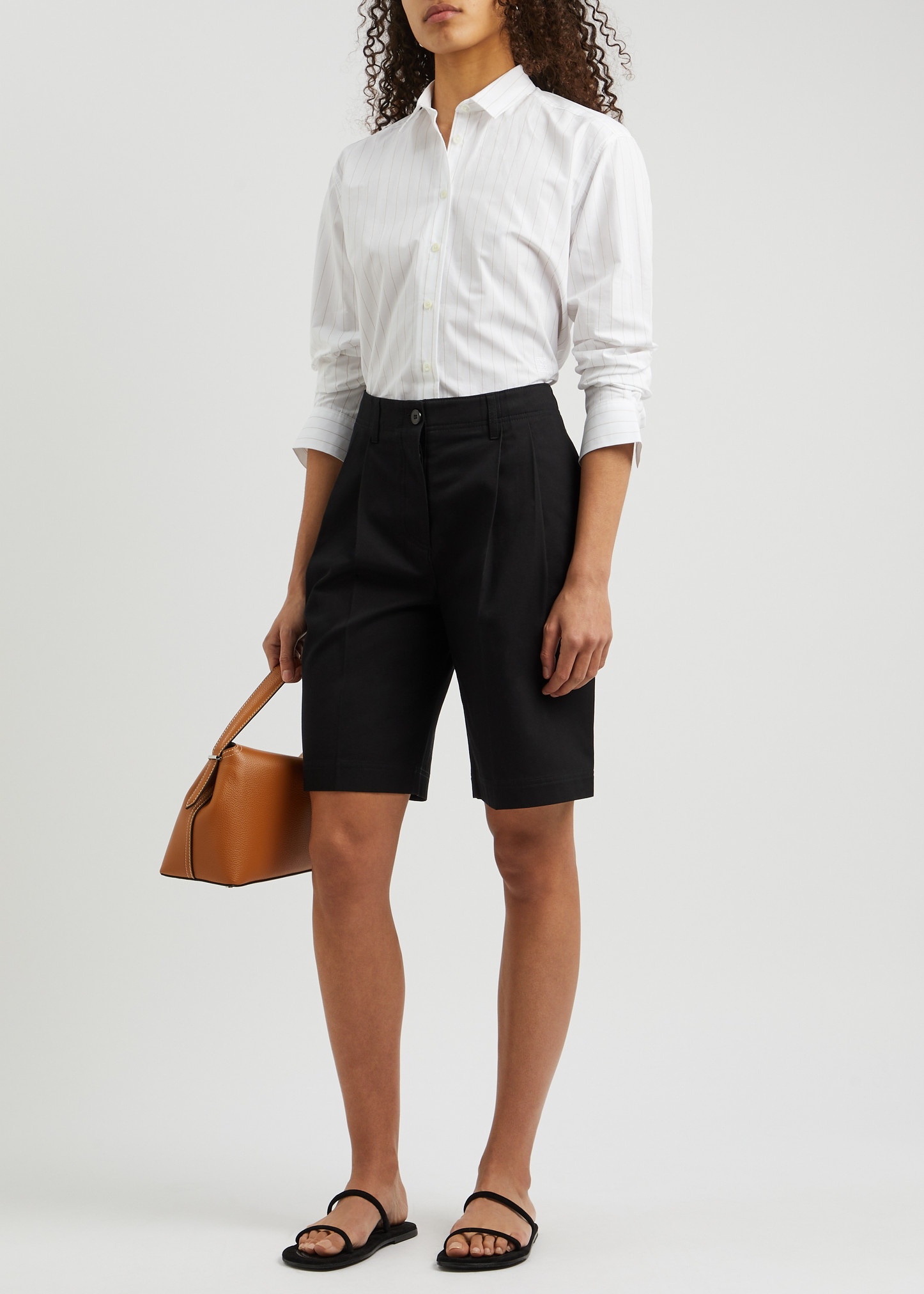 【Toteme】Nappa ナッパ ショート ケープ Black 送料関税込 trippen｜Base Black ベースブラック ショートブーツ レザー