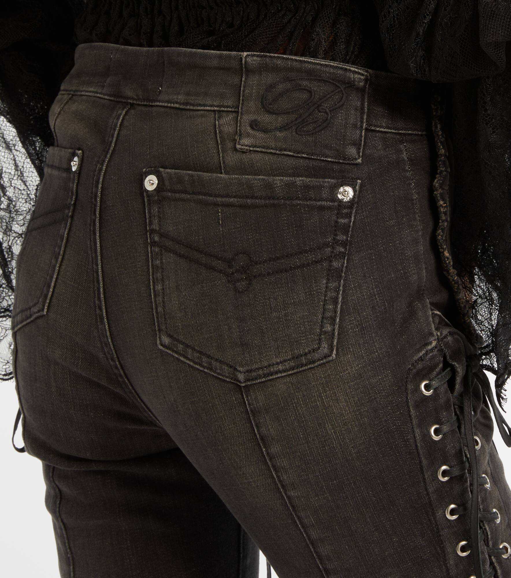 Low-rise slim-fit flared jeans - 5