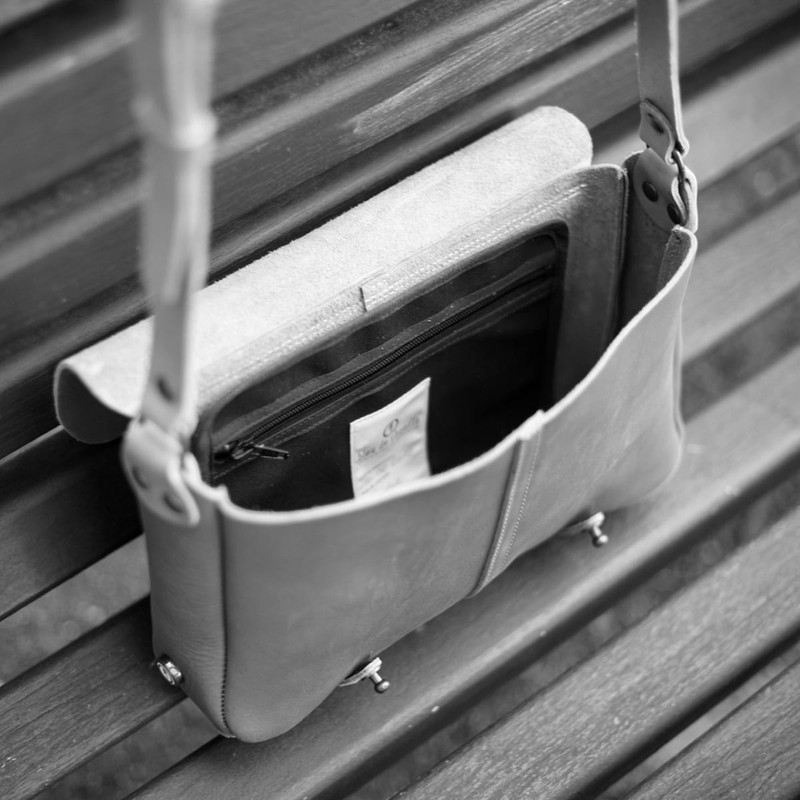 LÉO PLUMBER BAG - AMBER BROWN 4