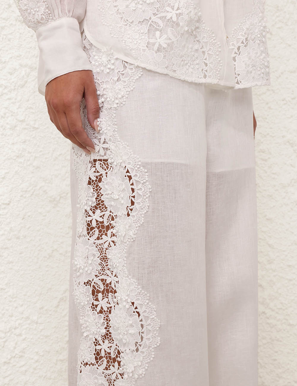 【ZIMMERMANN】フレアーパンツ ZIMMERMANN Zimmermann Belted Flared Linen Pants | Saks Fifth Avenue