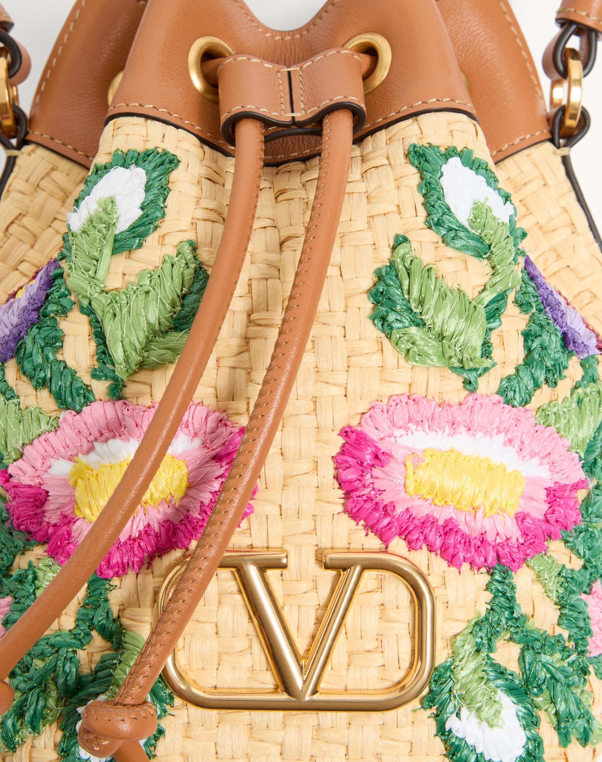 VLOGO SIGNATURE MINI BUCKET BAG IN SYNTHETIC RAFFIA WITH FLORAL EMBROIDERY - 6