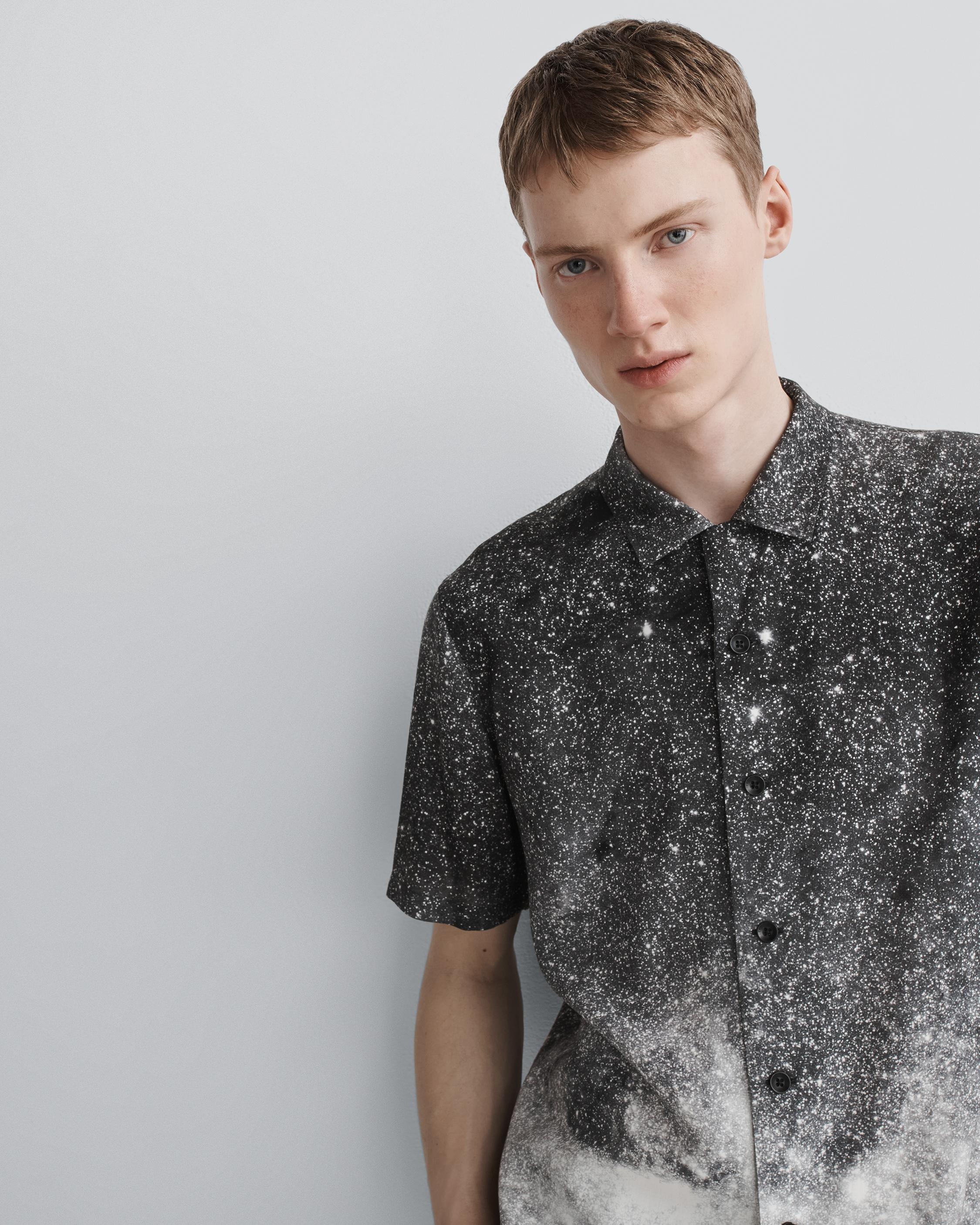 Avery Printed Shirt
Relaxed Fit - 2
