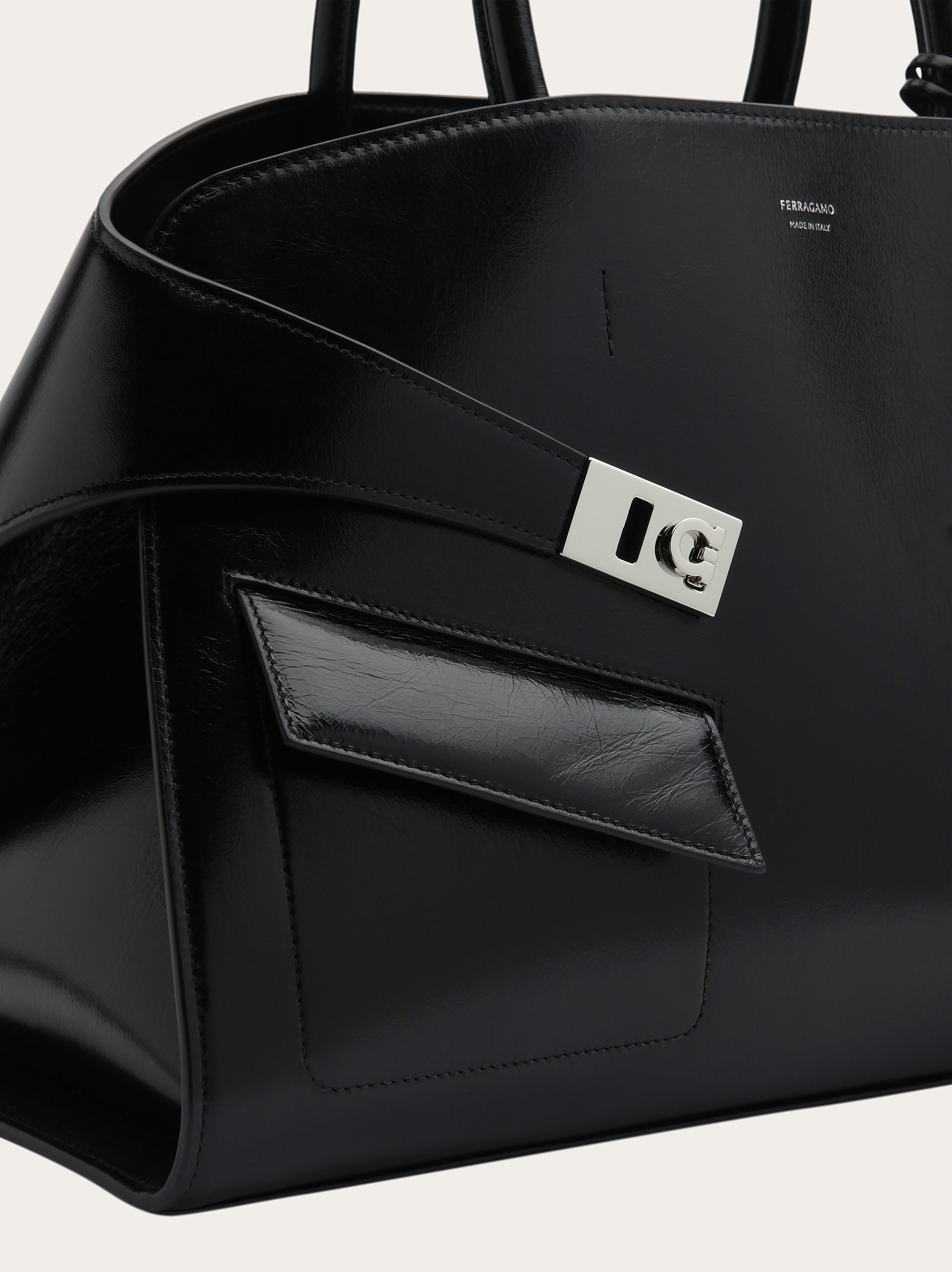 Hug handbag (M) - 7