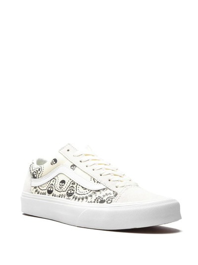 Vans Classic Slip-On skull-print sneakers outlook