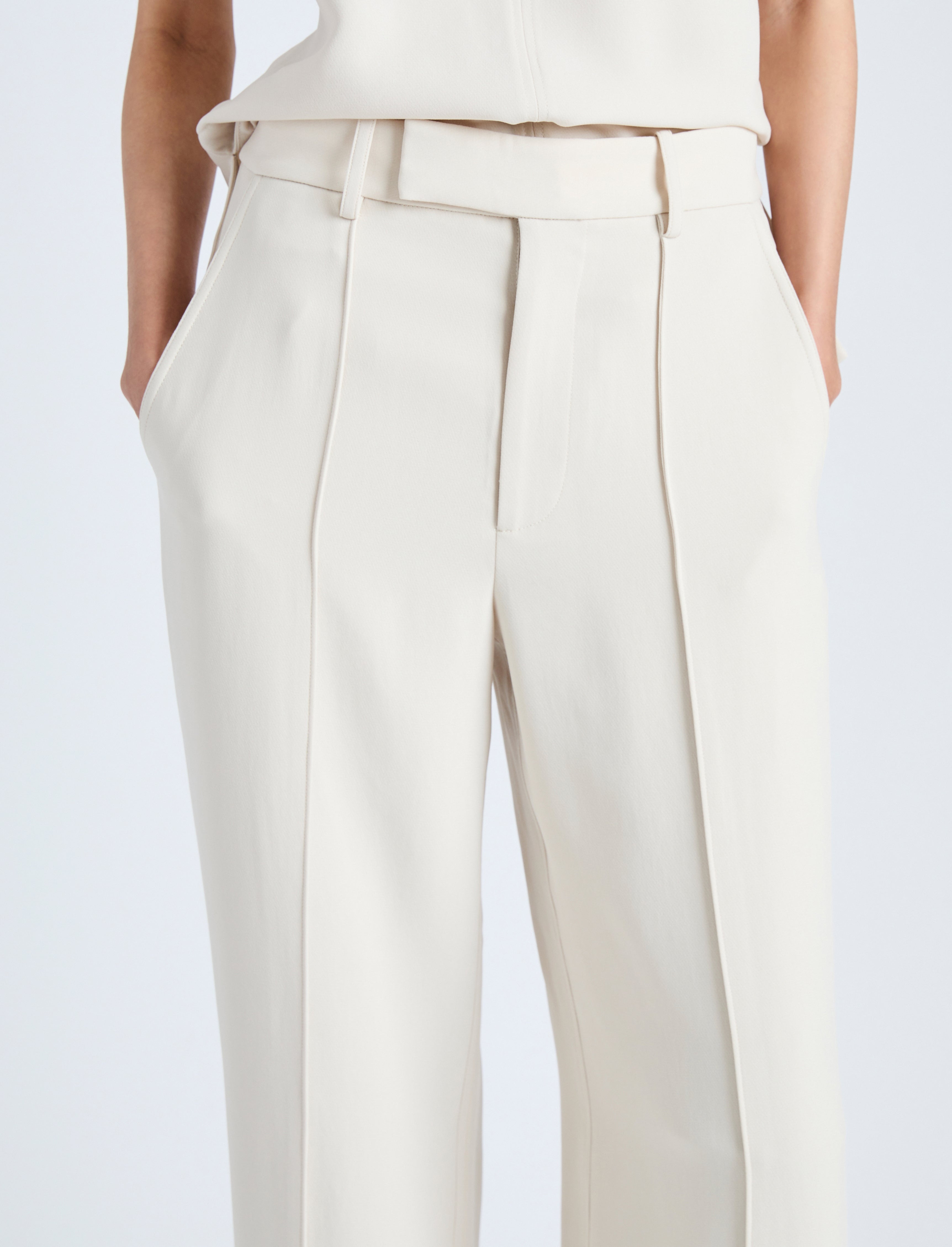 Weyes Pant in Light Matte Viscose Crepe - 5