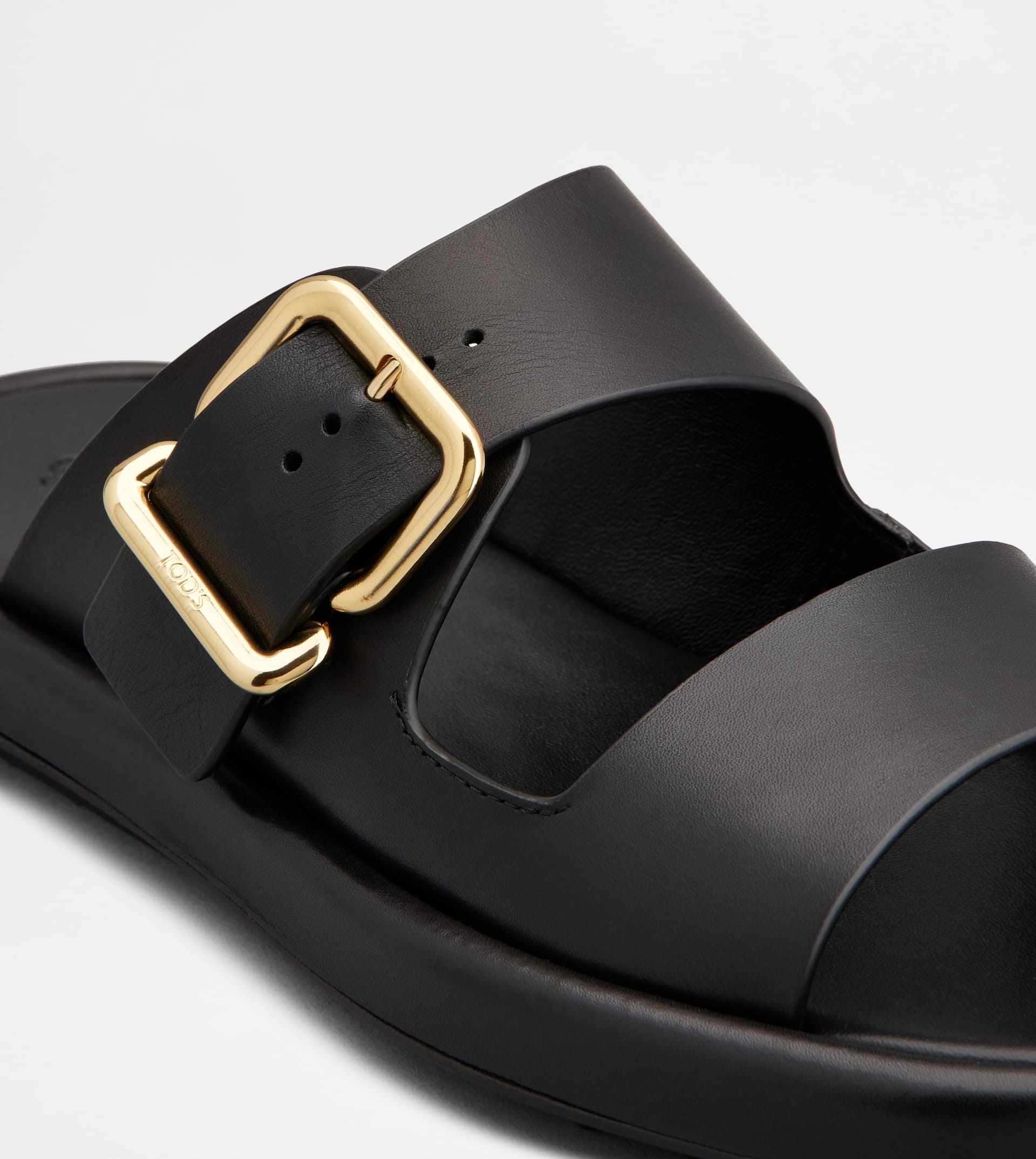 SANDALS IN LEATHER - BLACK - 5