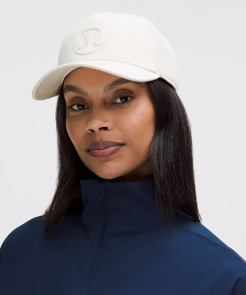 lululemon Trucker Hat *Logo outlook