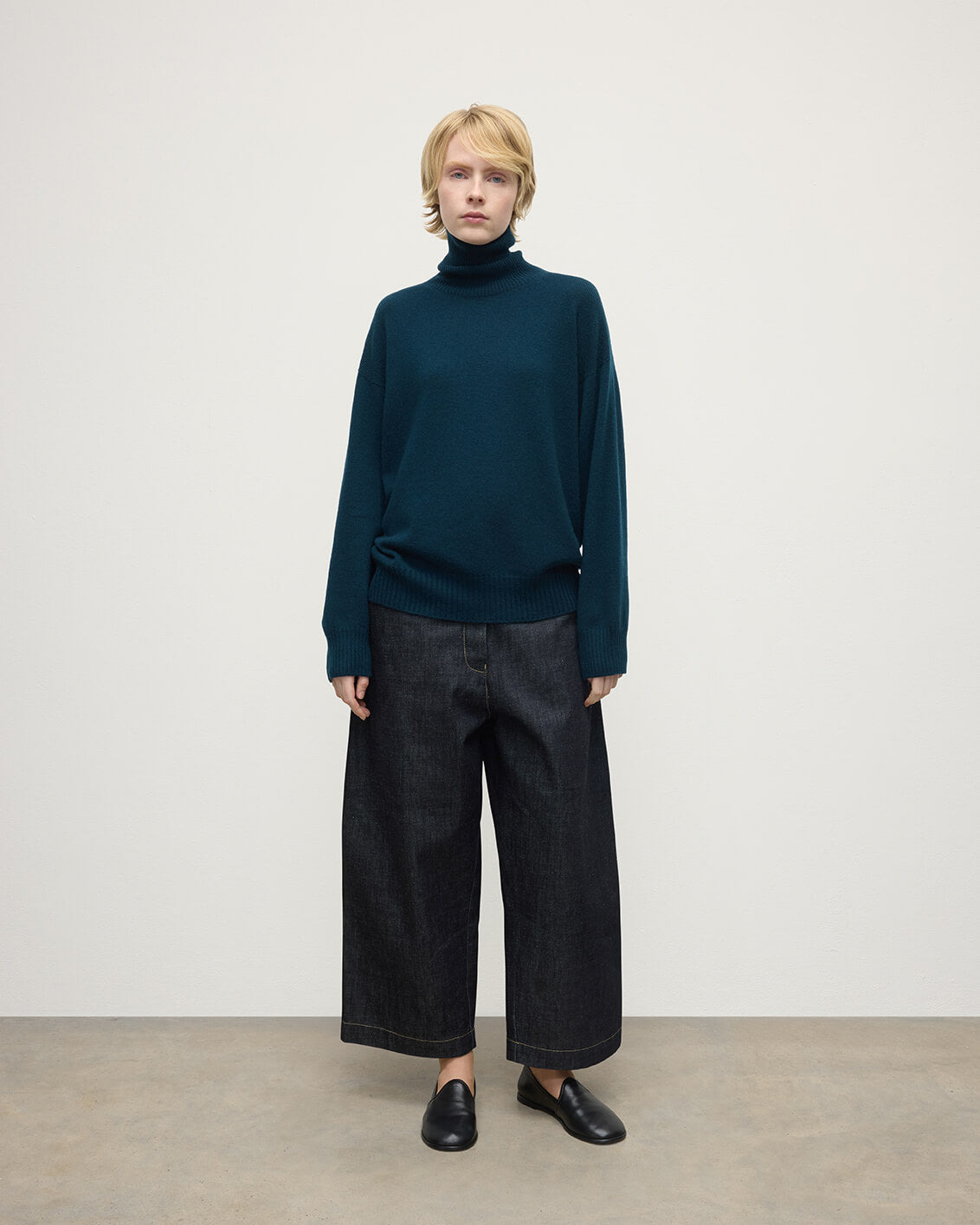 Gauzy Cashmere Green Roll Neck Jumper - 2