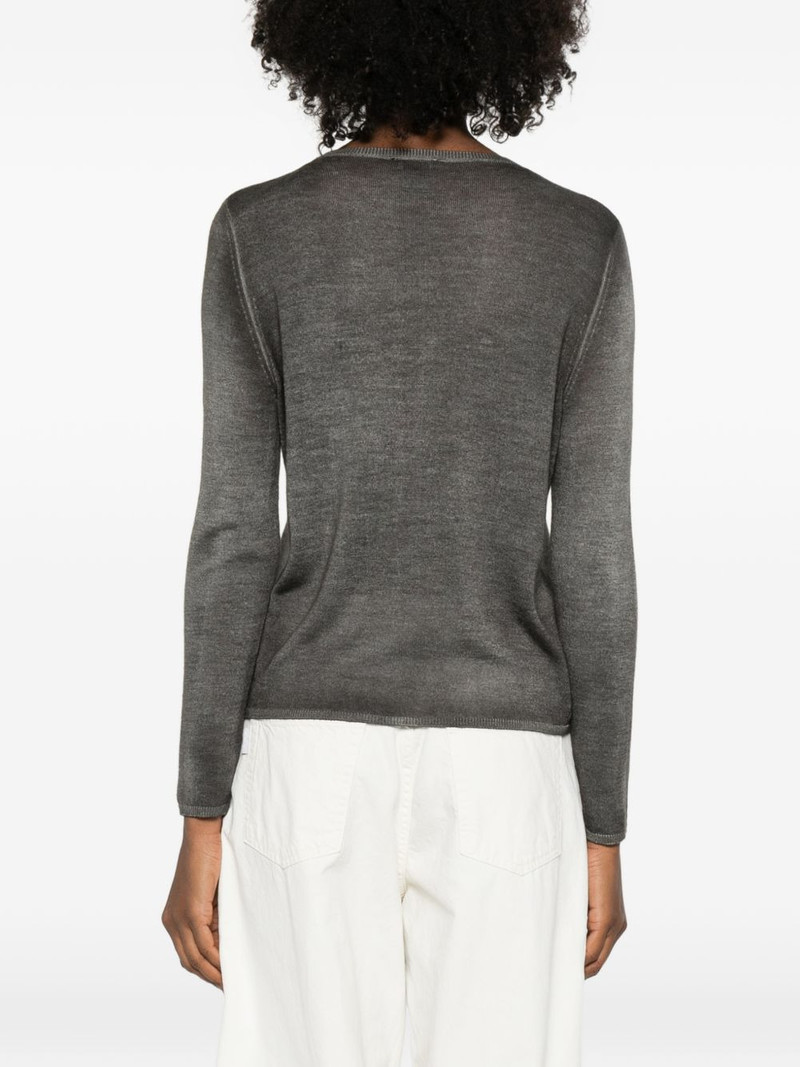 crew-neck top 4
