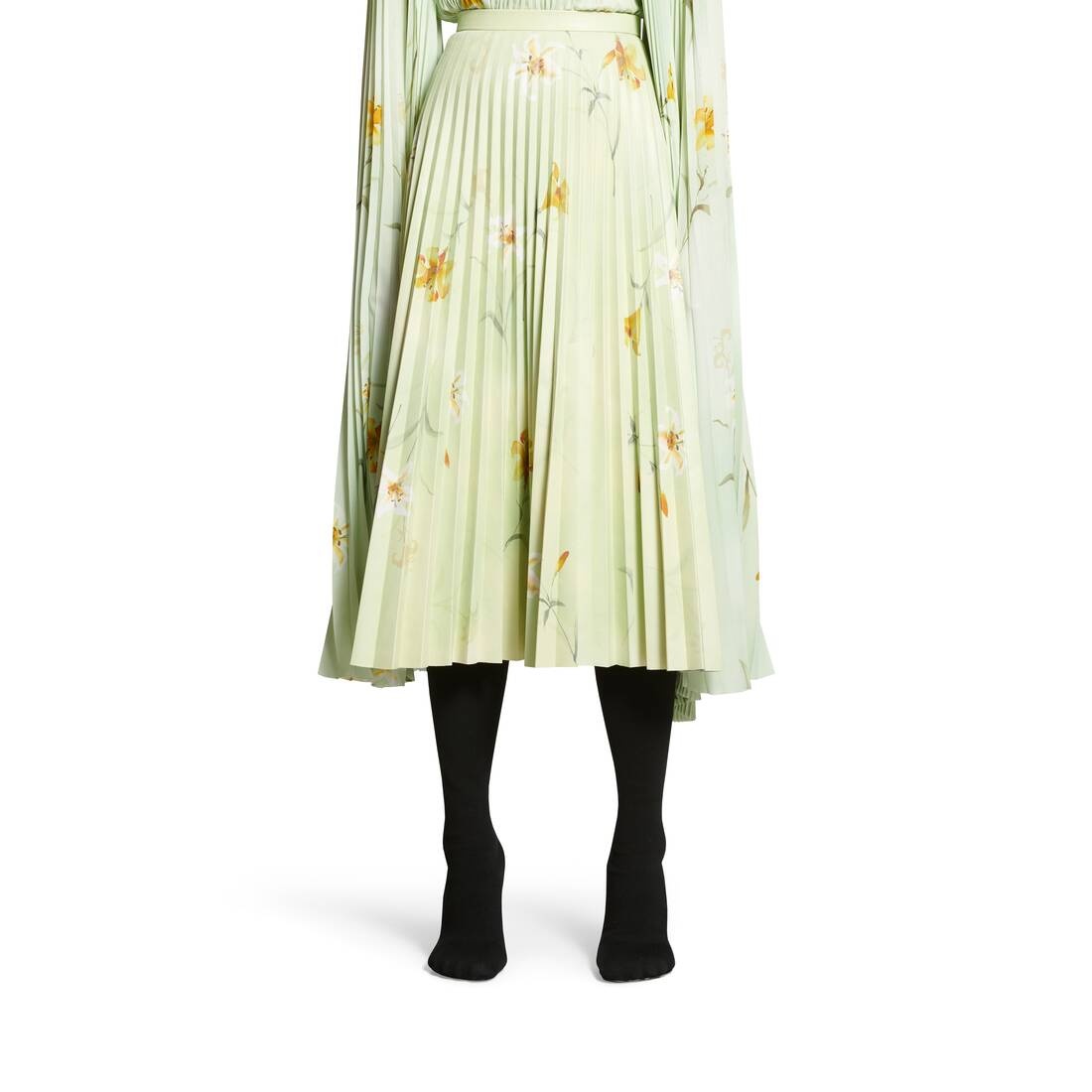 Women's Lilies Printed Pleated Skirt in Green - 5