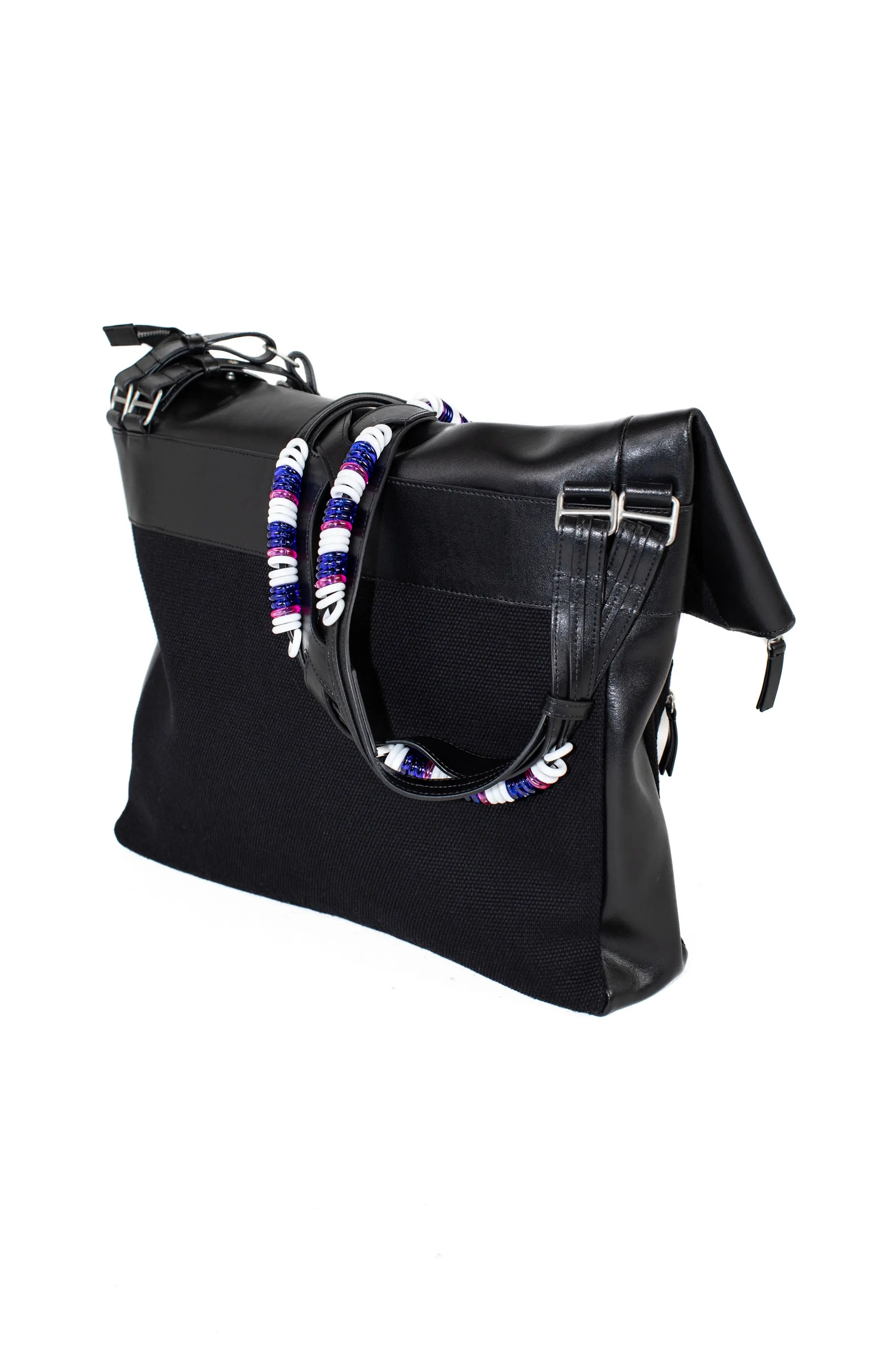 バッグ kiko kostadinov jarocha shoulder bag Kiko Kostadinov Jarocka Shoulder Bag Black / Midnight – Très