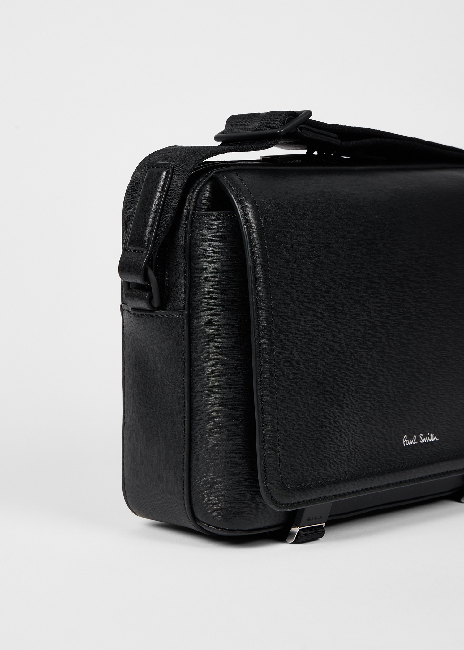 Black Straw-Grain Embossed Leather Messenger Bag - 3