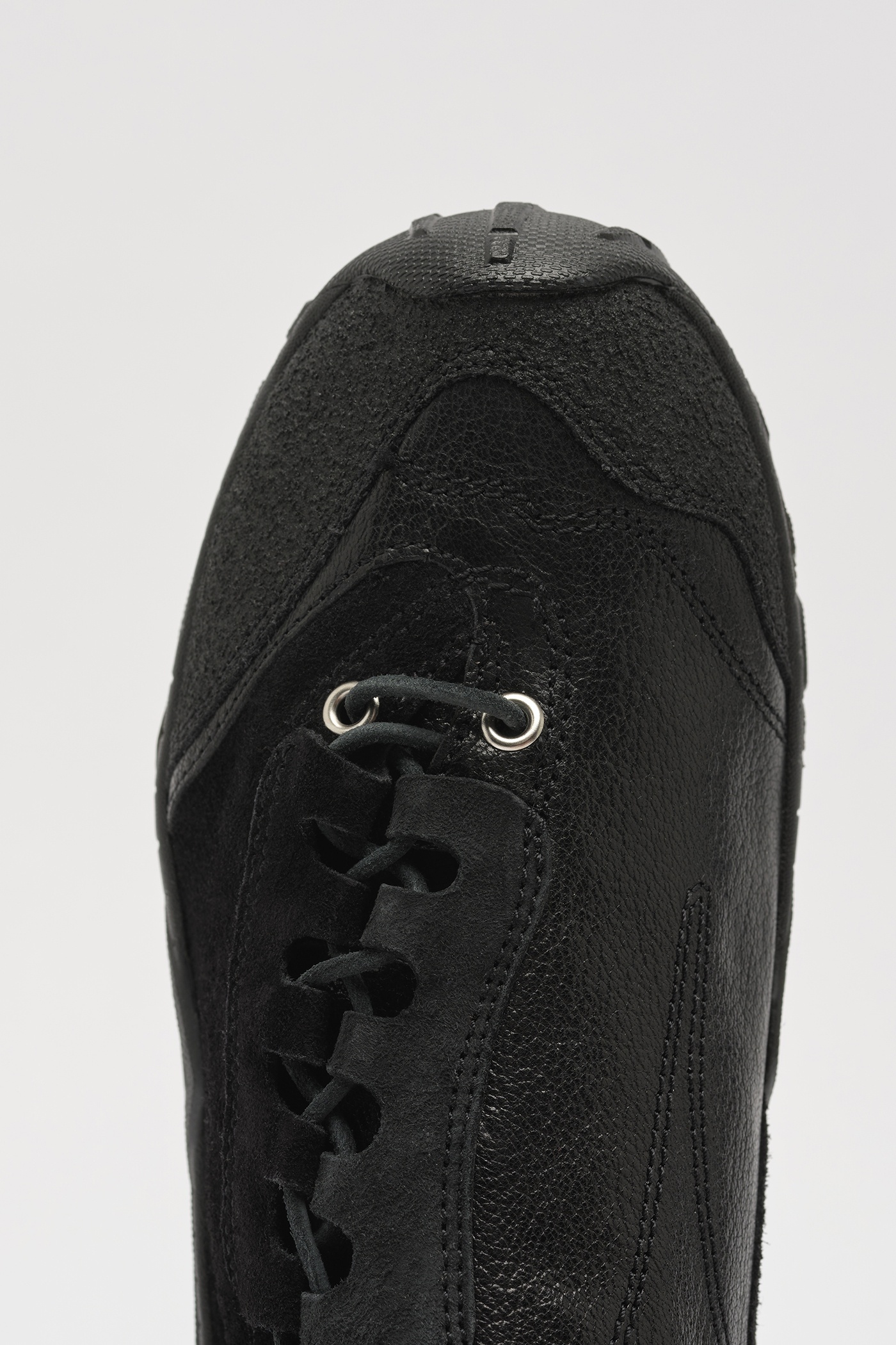 Gabe Stealth Black Leather - 2