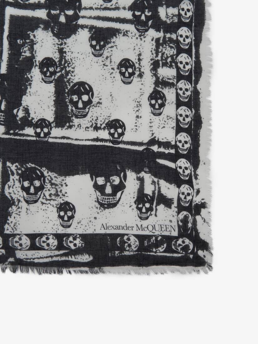 Men's Classic Fold Skull Foulard in Ivory/black - 3