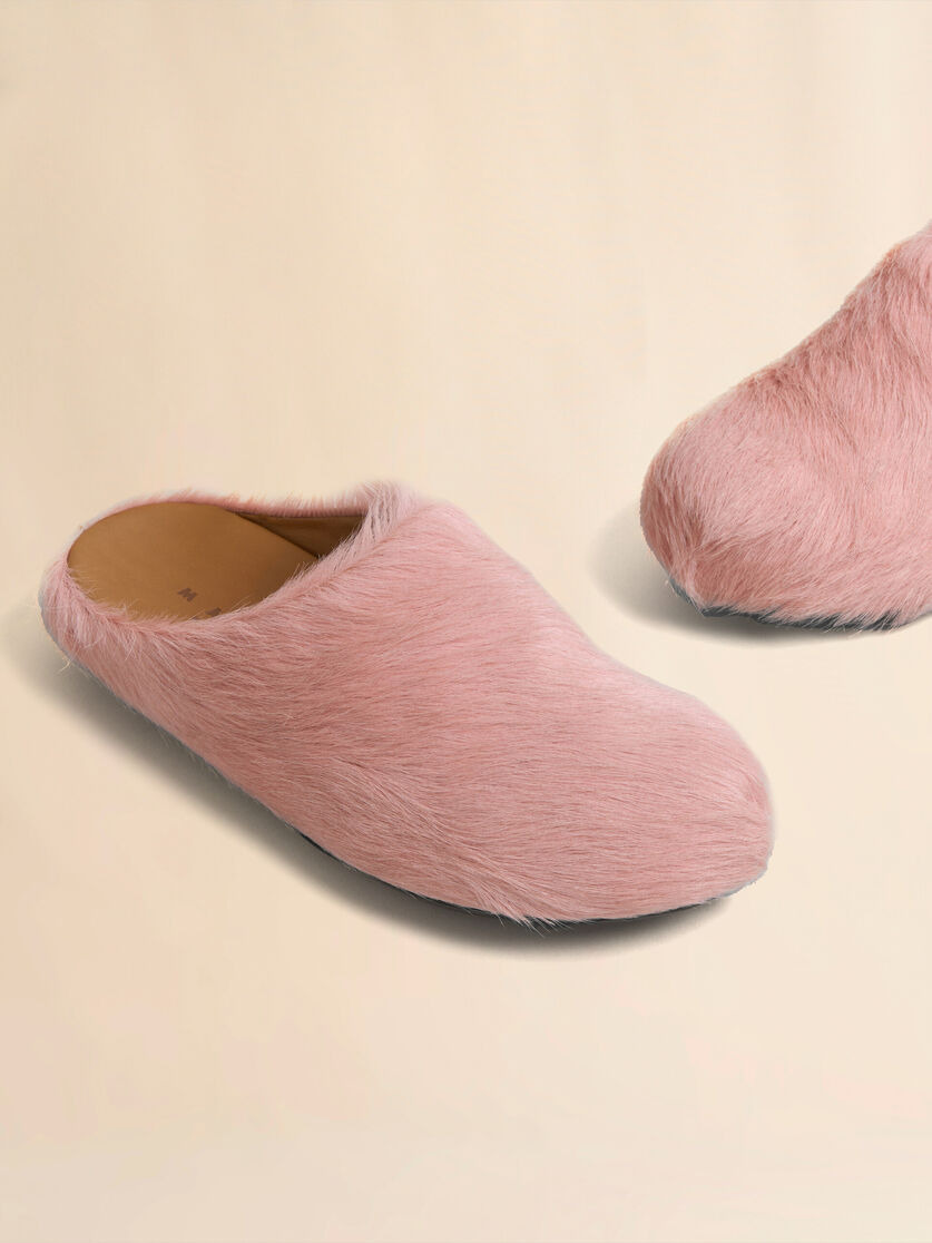 PINK LONG HAIR CALFSKIN FUSSBETT SABOT - 5