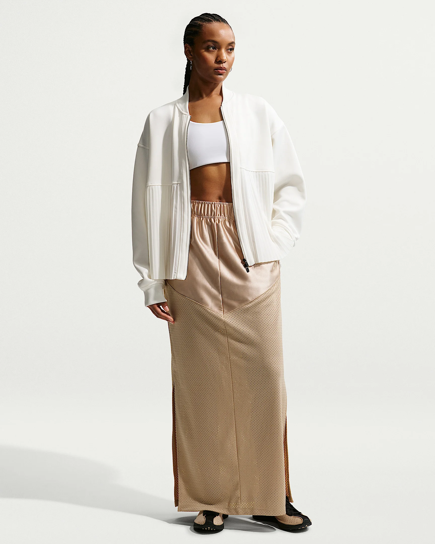 Nike Sportswear Women's Mid-Rise Skirt - 1