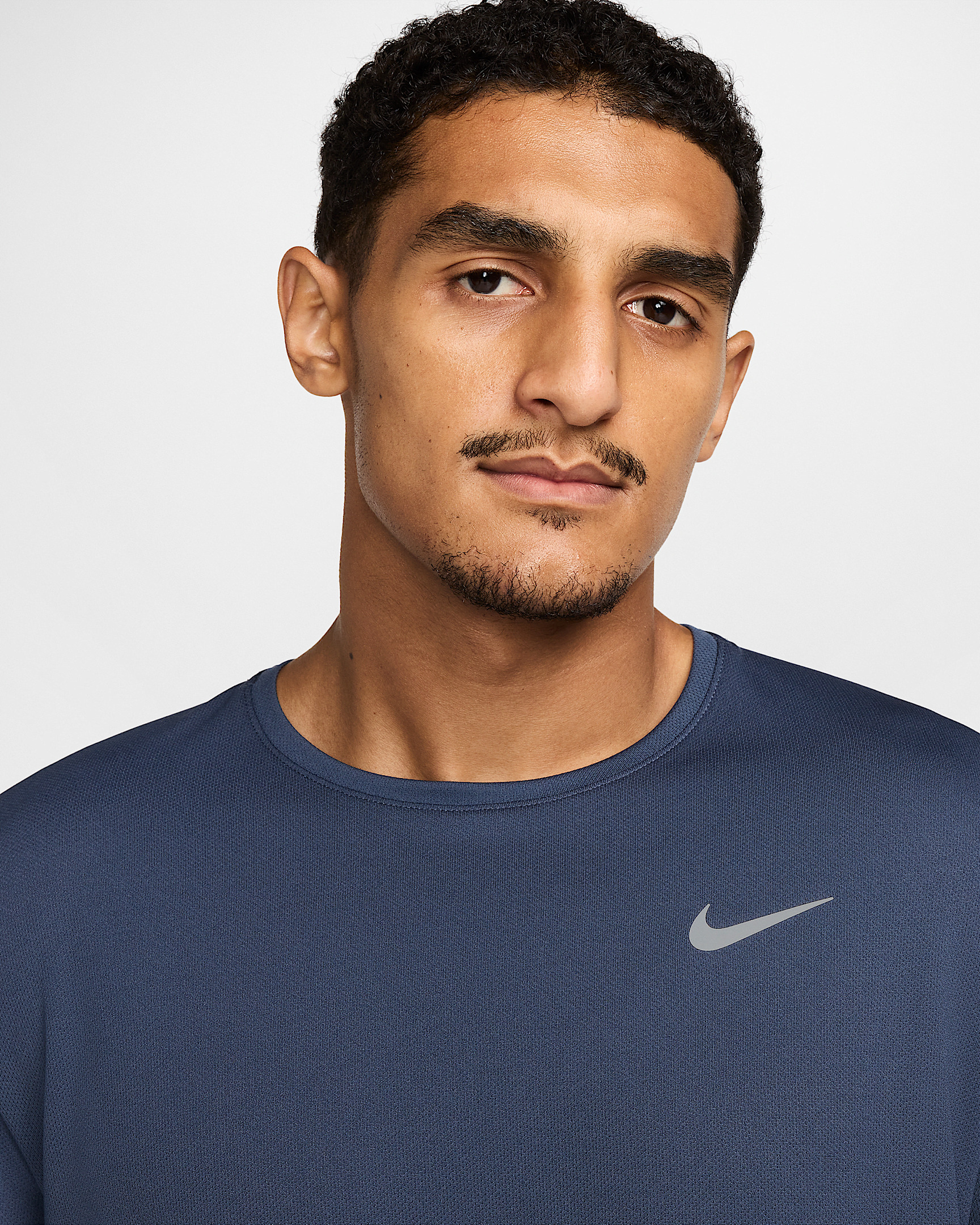 Nike Miler Men's Dri-FIT UV Short-Sleeve Running Top - 3