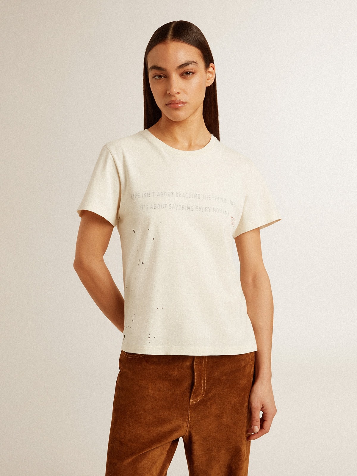 Women's aged white cotton T-shirt with print and embroidery - 3