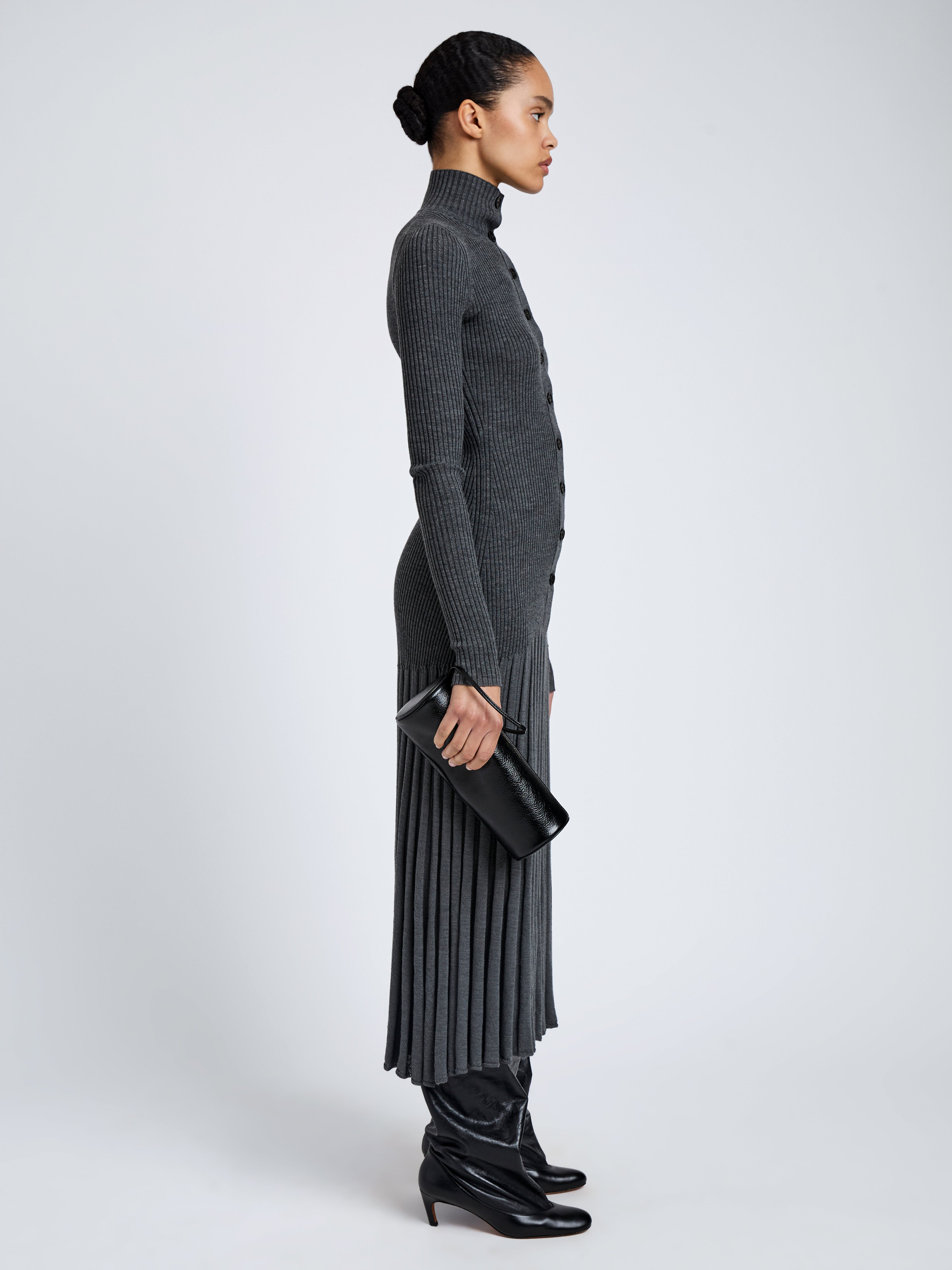 Silo Clutch in Shiny Calf - 2