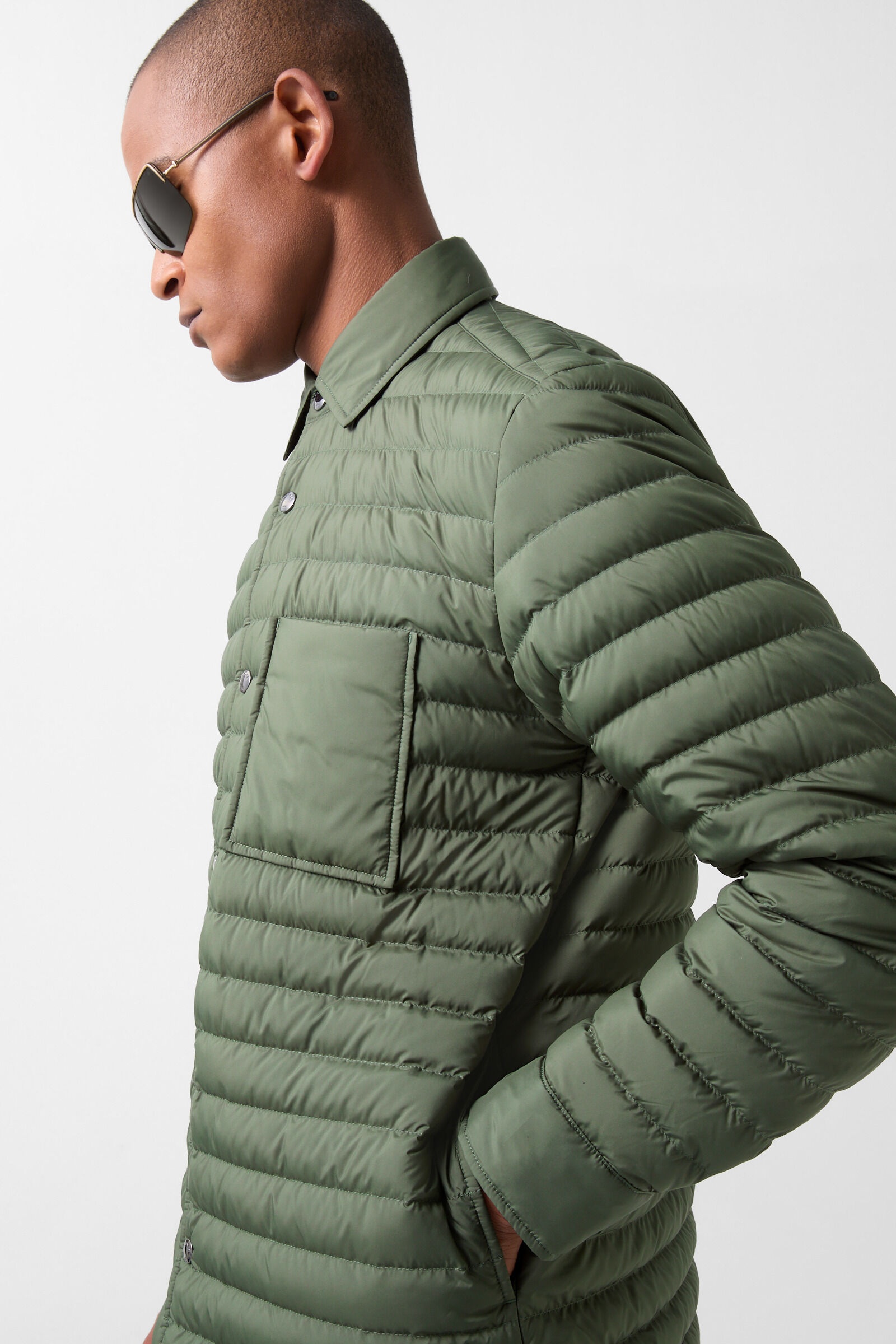 Olli Lightweight down overshirt in Olive green - 5