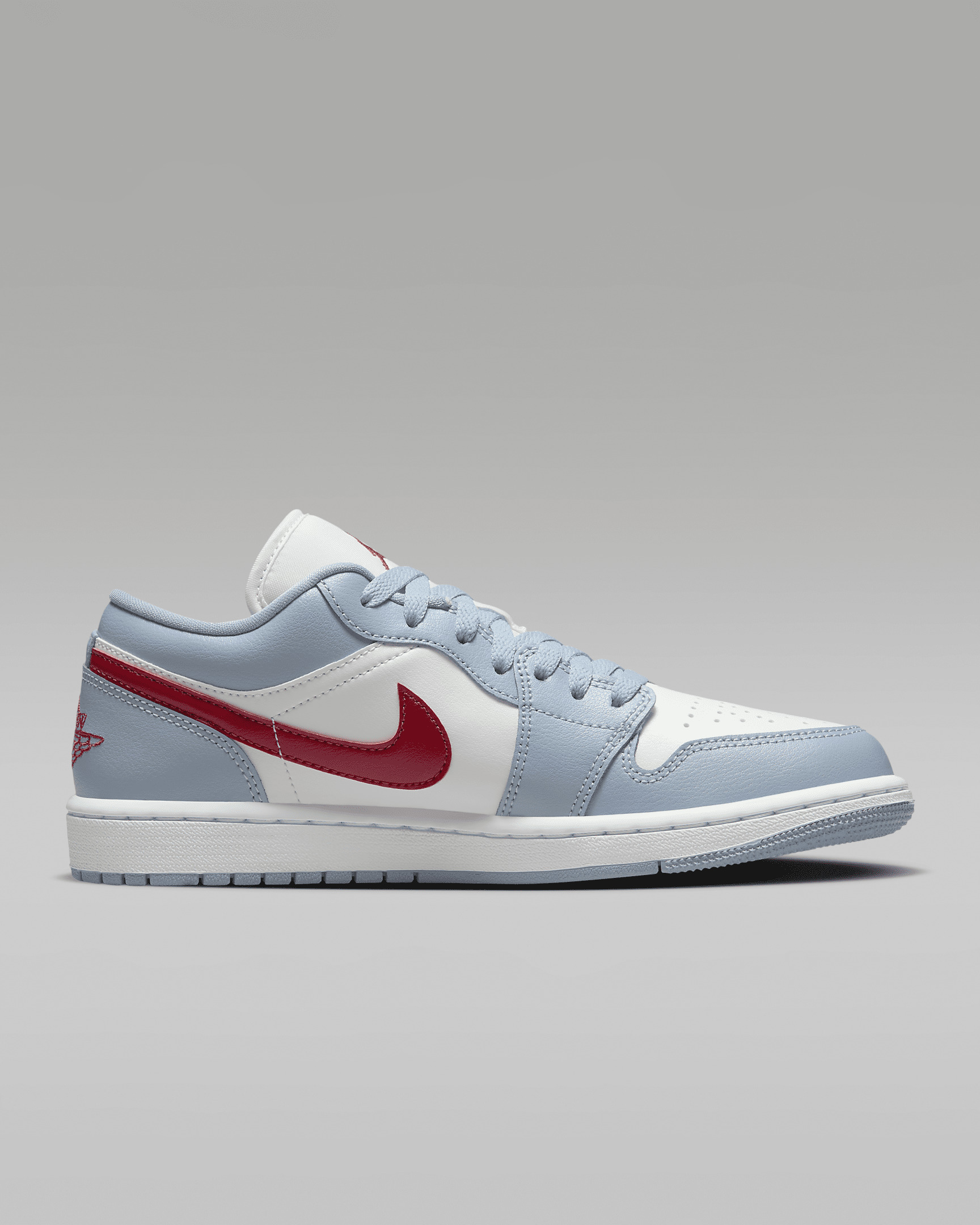 Air Jordan 1 Low Women's Shoes - 3